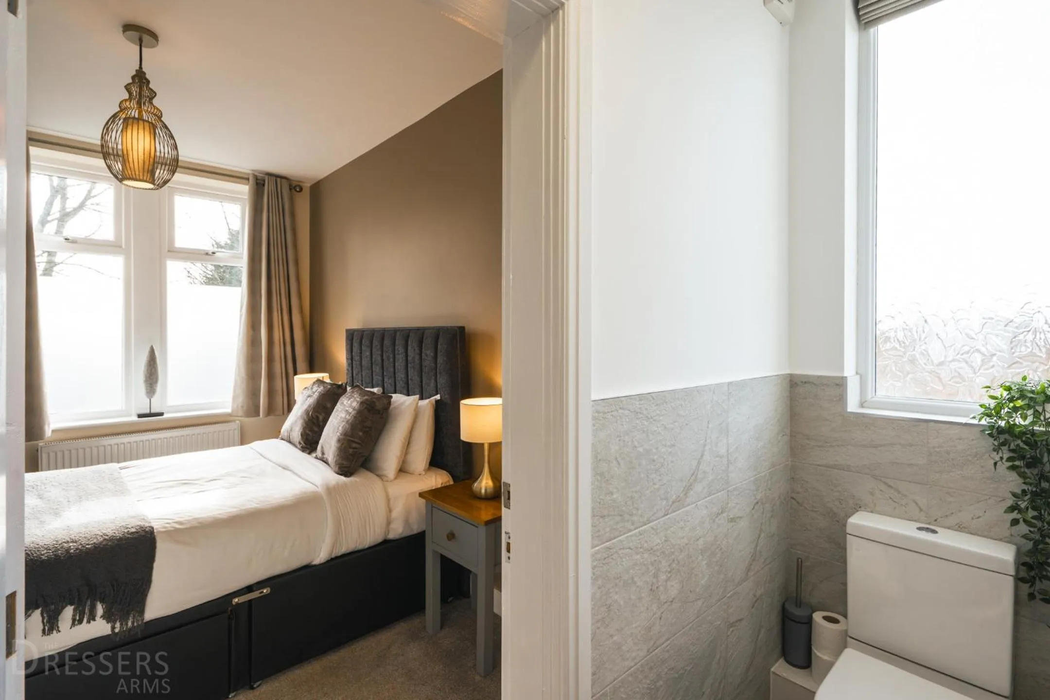 Bed in Rooms at The Dressers Arms