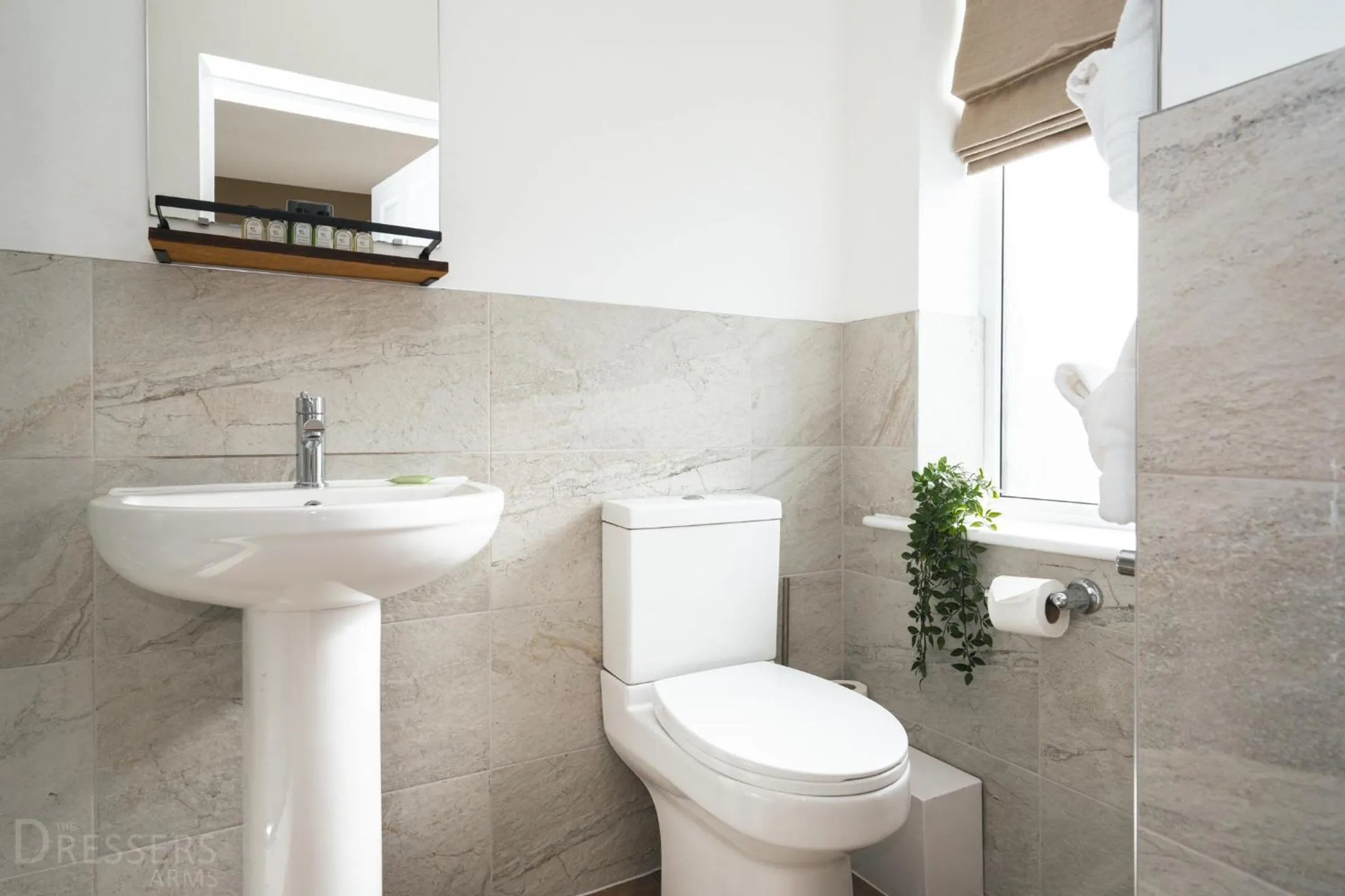 Rooms at The Dressers Arms