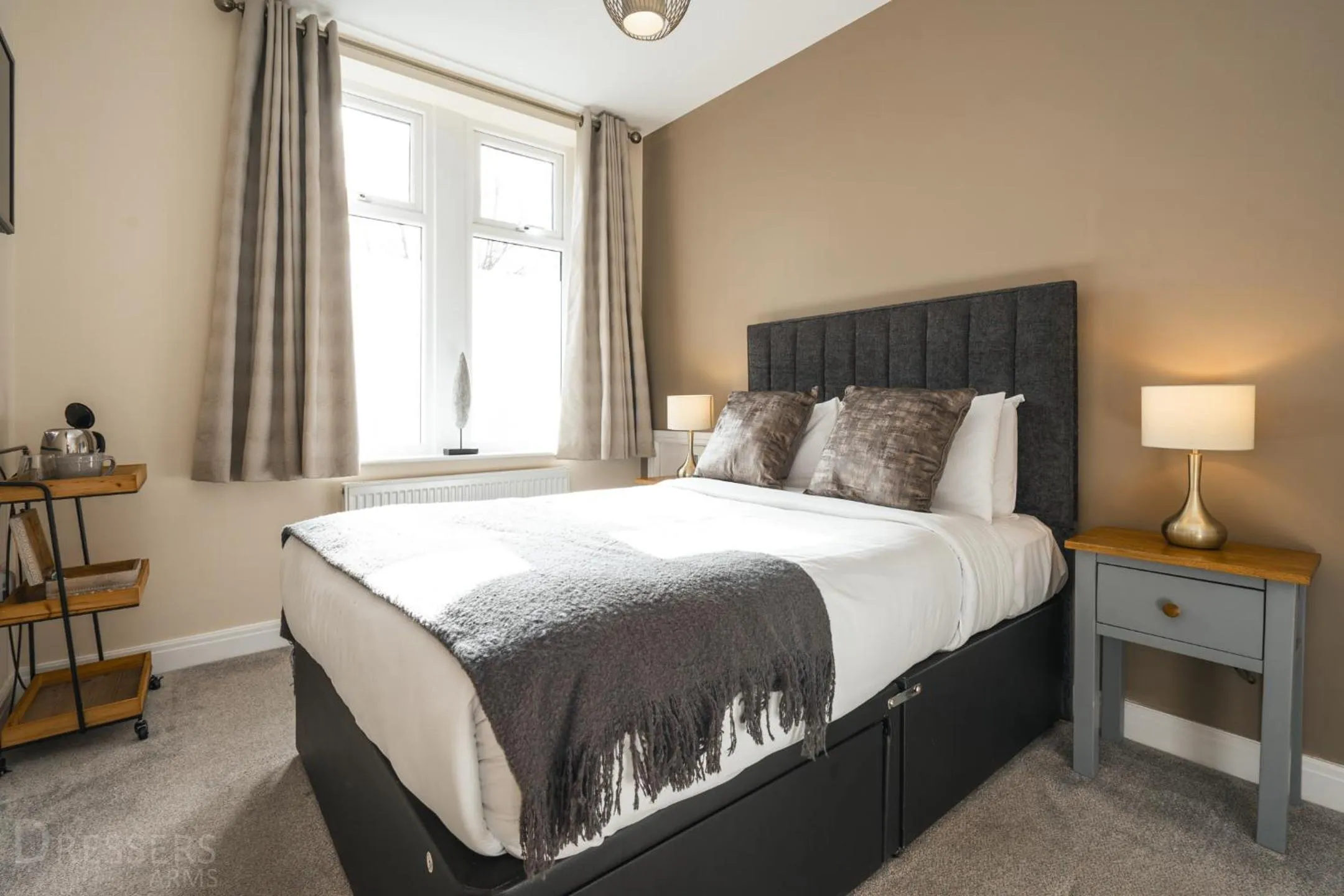 Bed in Rooms at The Dressers Arms