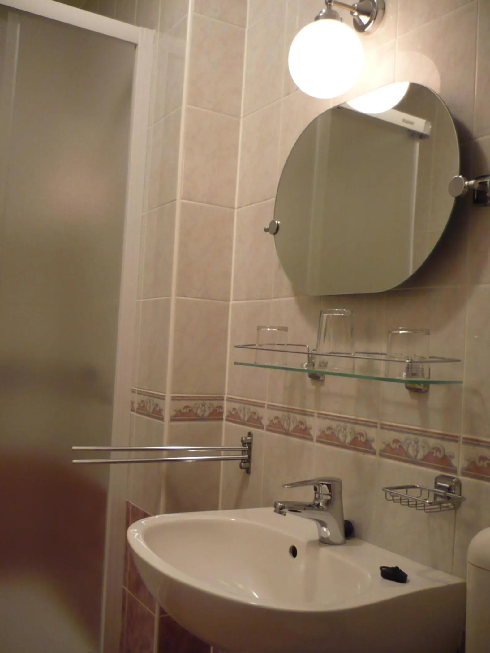 Bathroom in St. Hubertus Étterem és Panzió