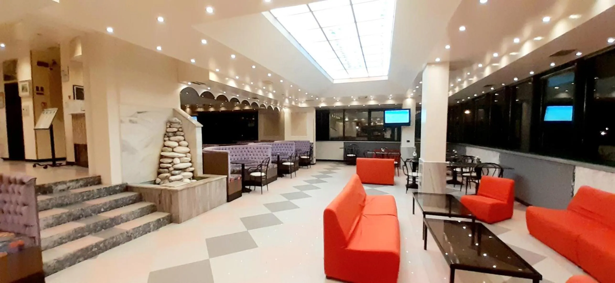 Lounge or bar in New Tiffany's Park