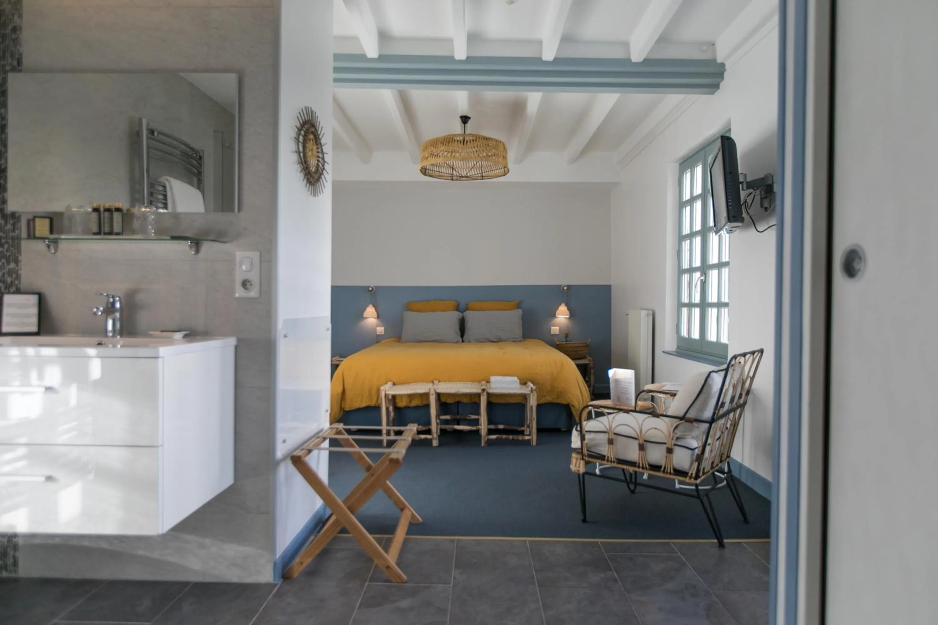 Bed in Moulin de l'Abbaye