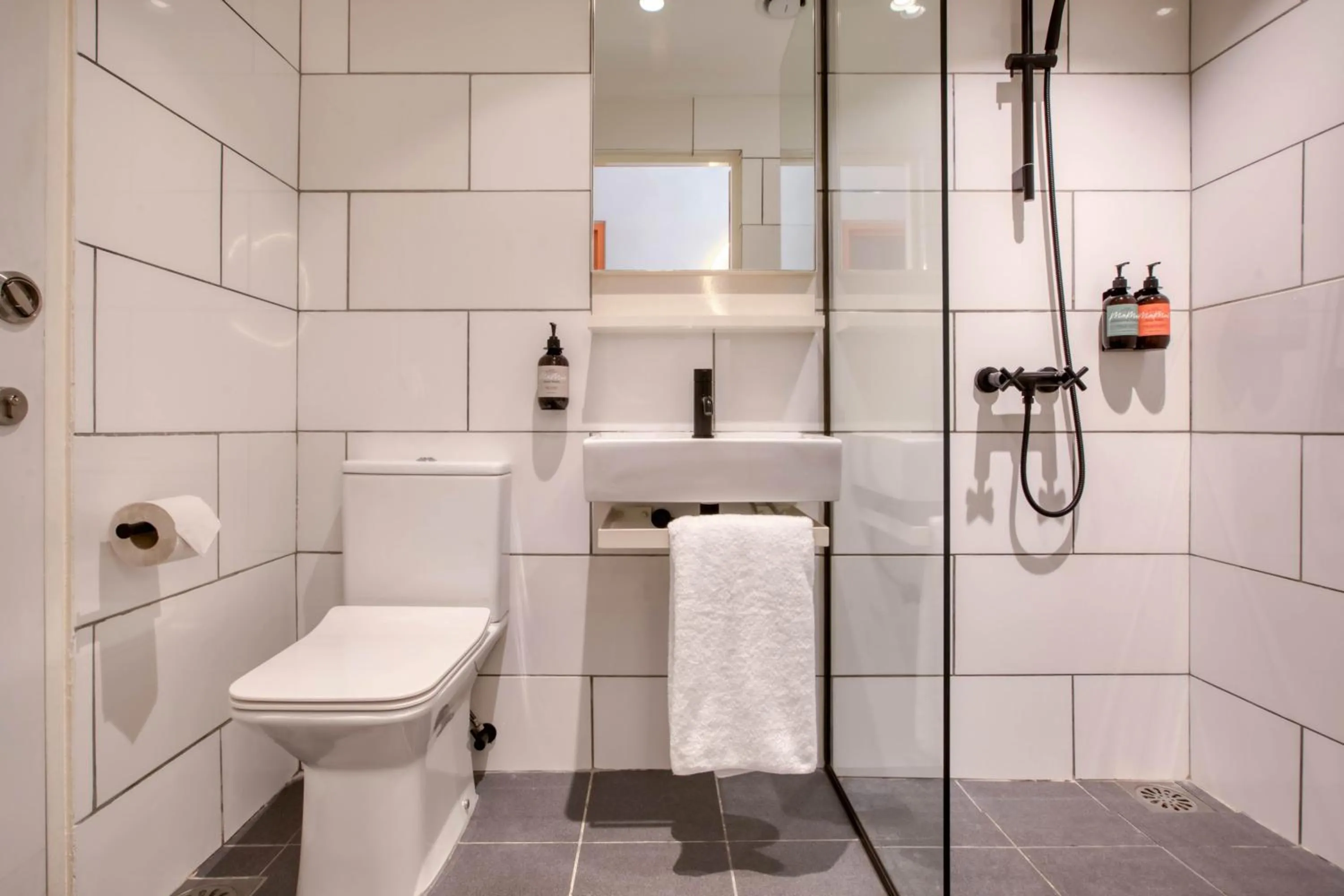 Shower in MoMo's Kuala Lumpur