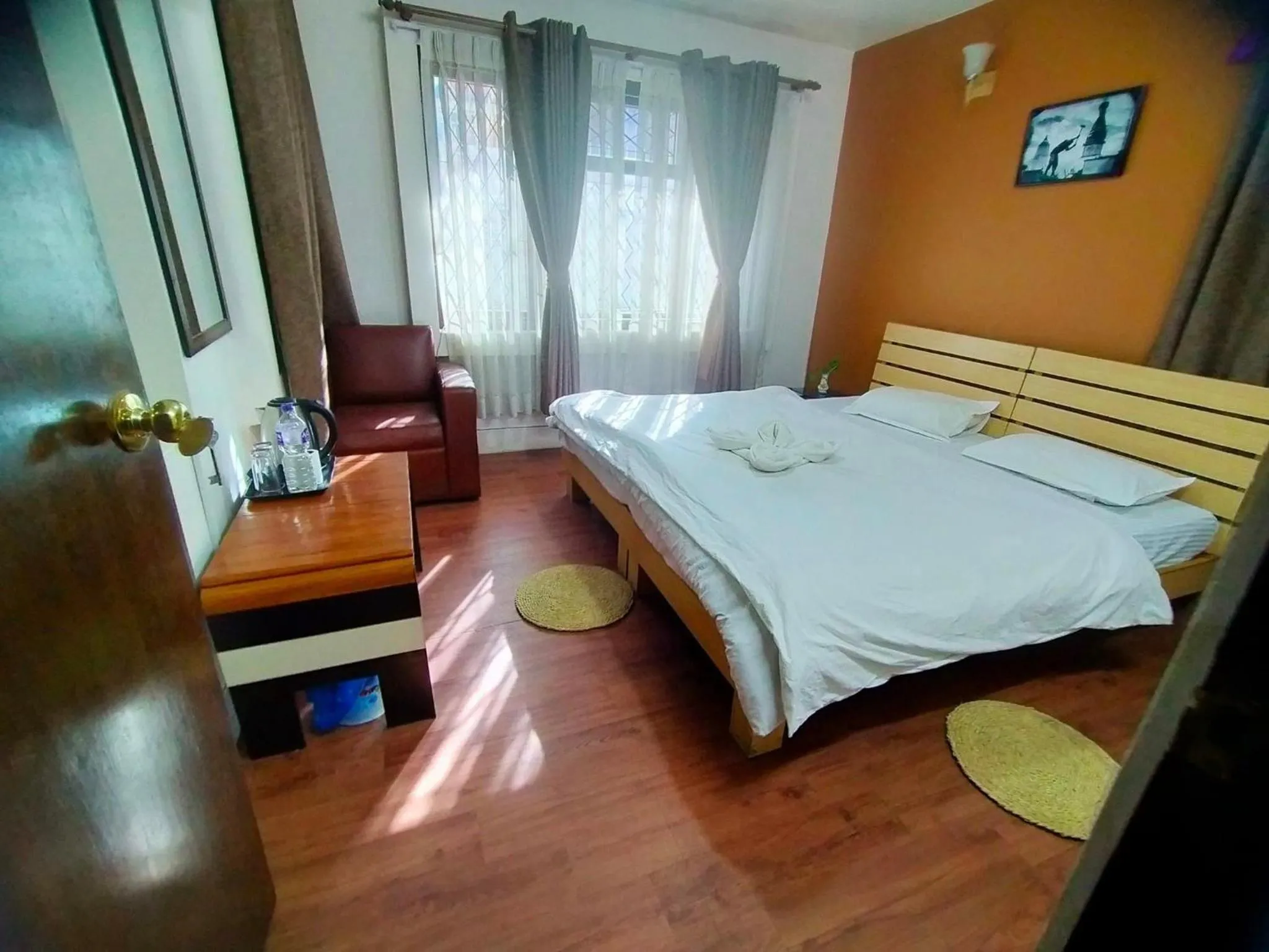 Budget Twin Room - single occupancy in The Majestic Bed & Breakfast