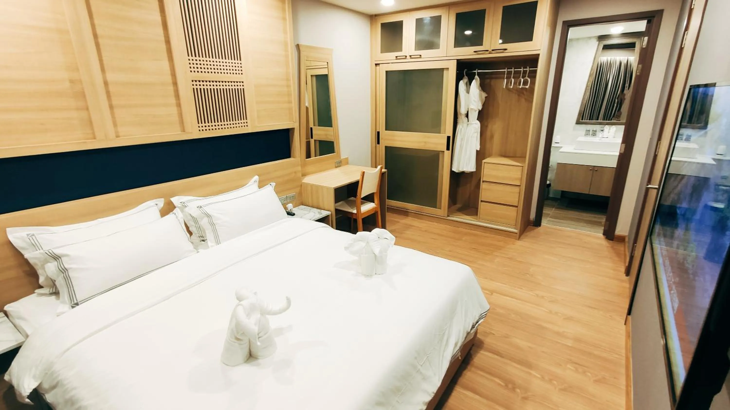 Bed in Pleasant Chiangmai