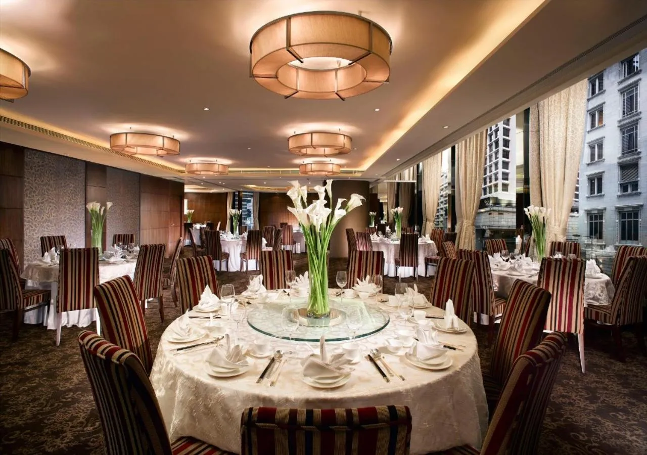 Restaurant/places to eat in The Kowloon Hotel