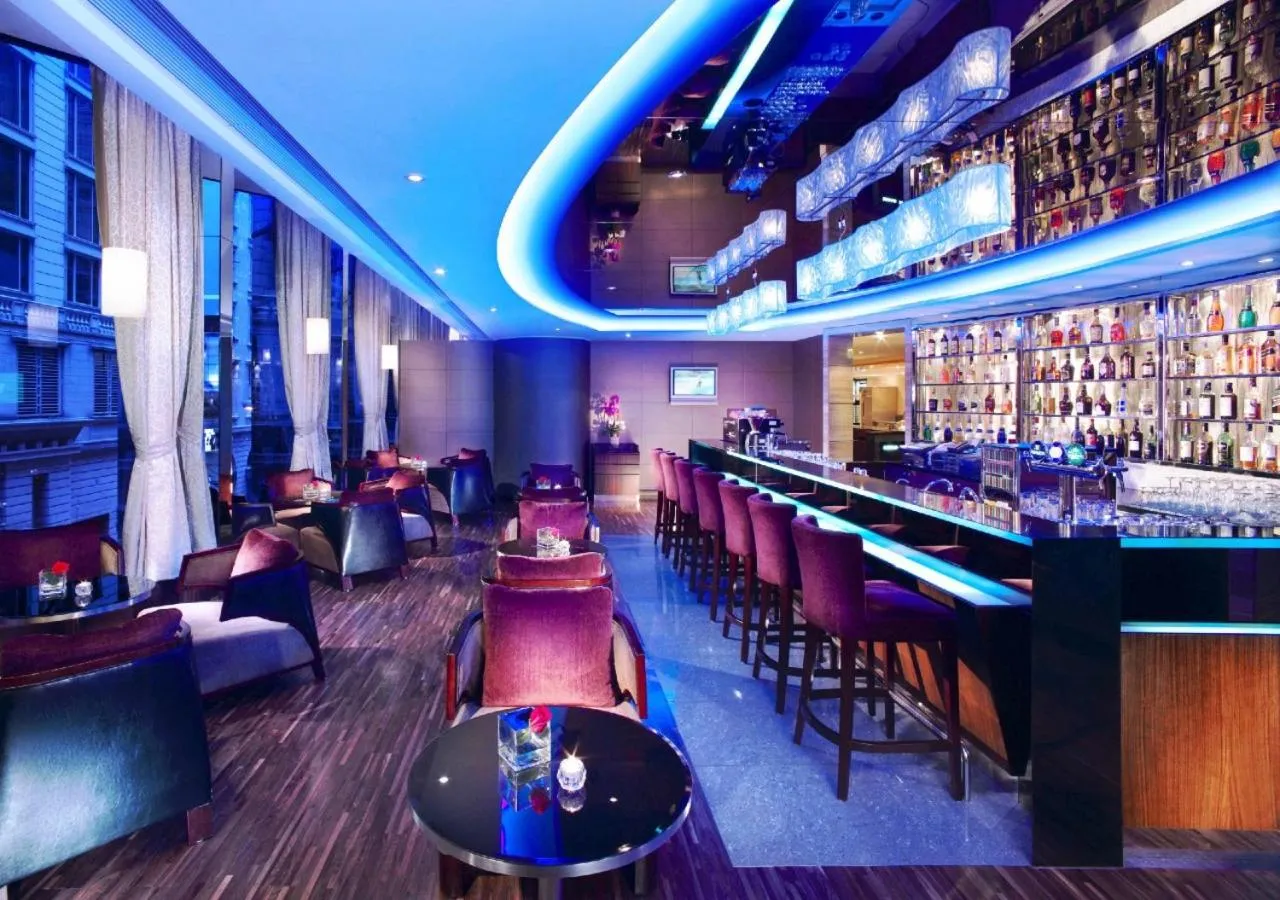 Restaurant/places to eat in The Kowloon Hotel