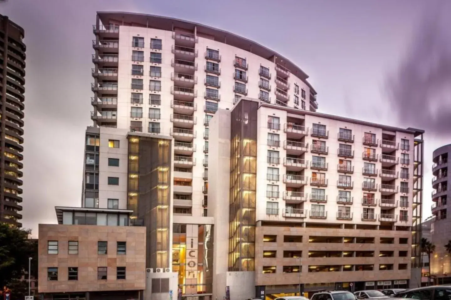 Property building in Icon Apartments Property building in Icon Apartments