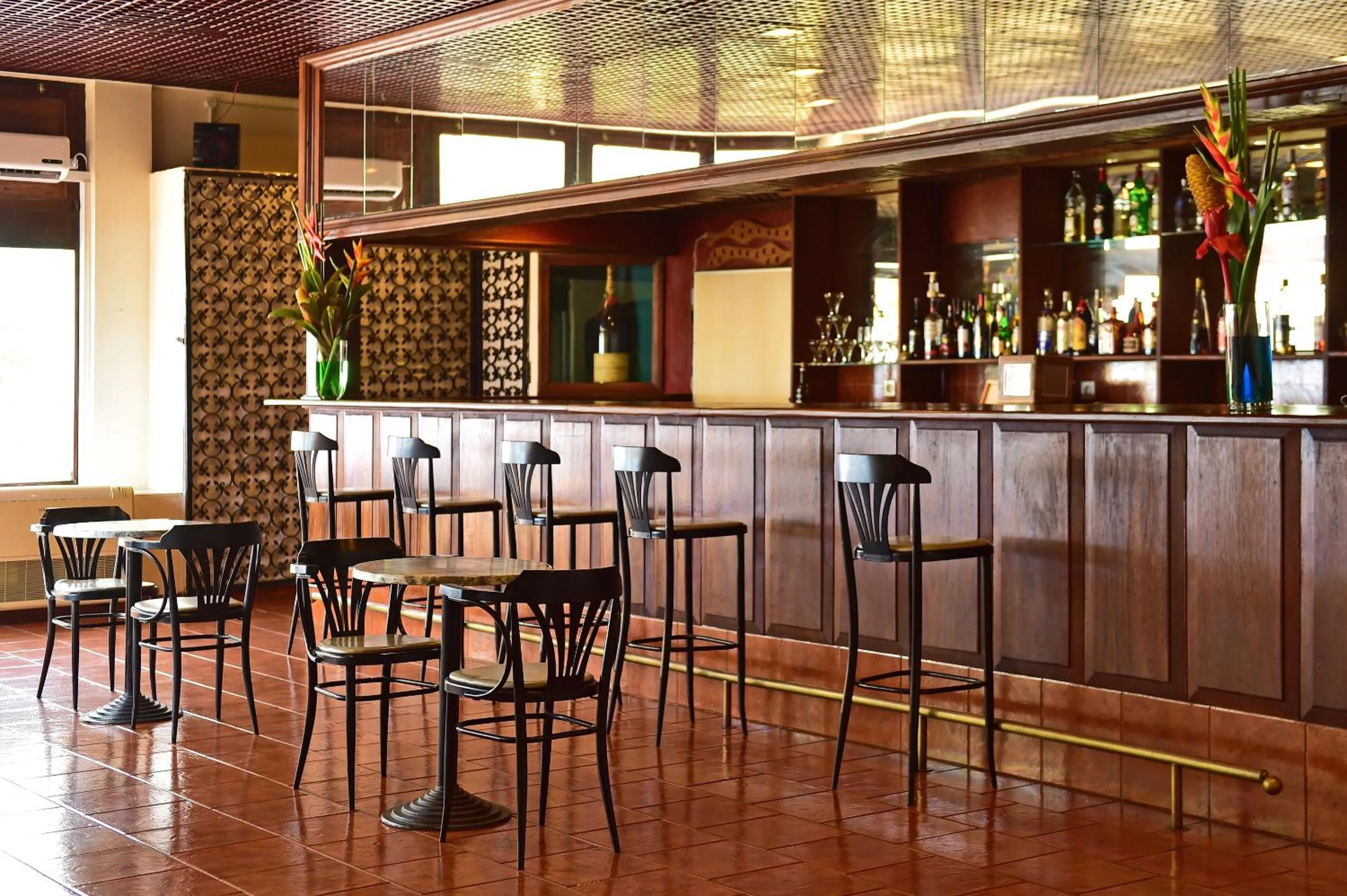 Lounge or bar in Pestana Miramar São Tomé