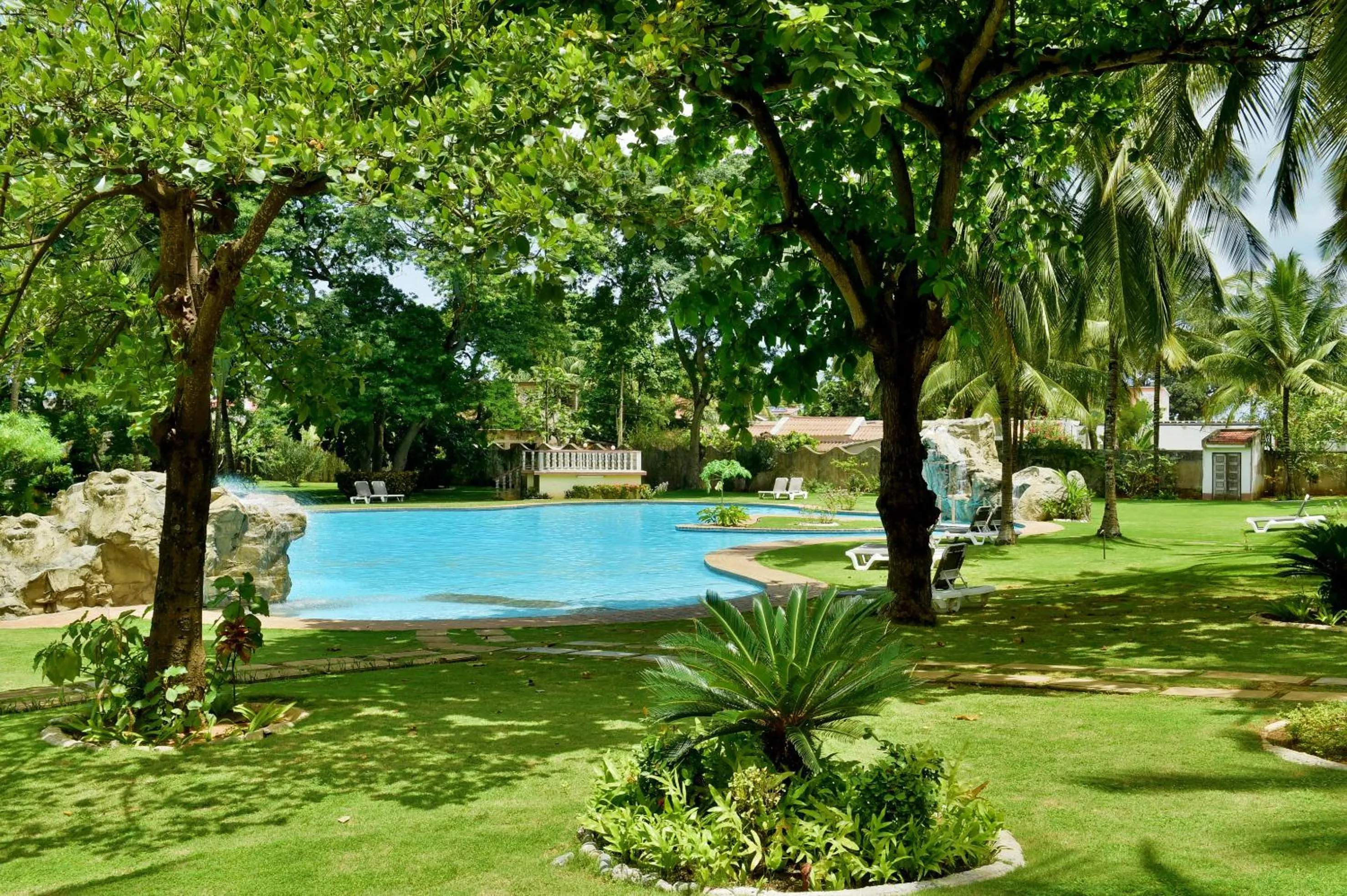 Swimming pool in Pestana Miramar São Tomé