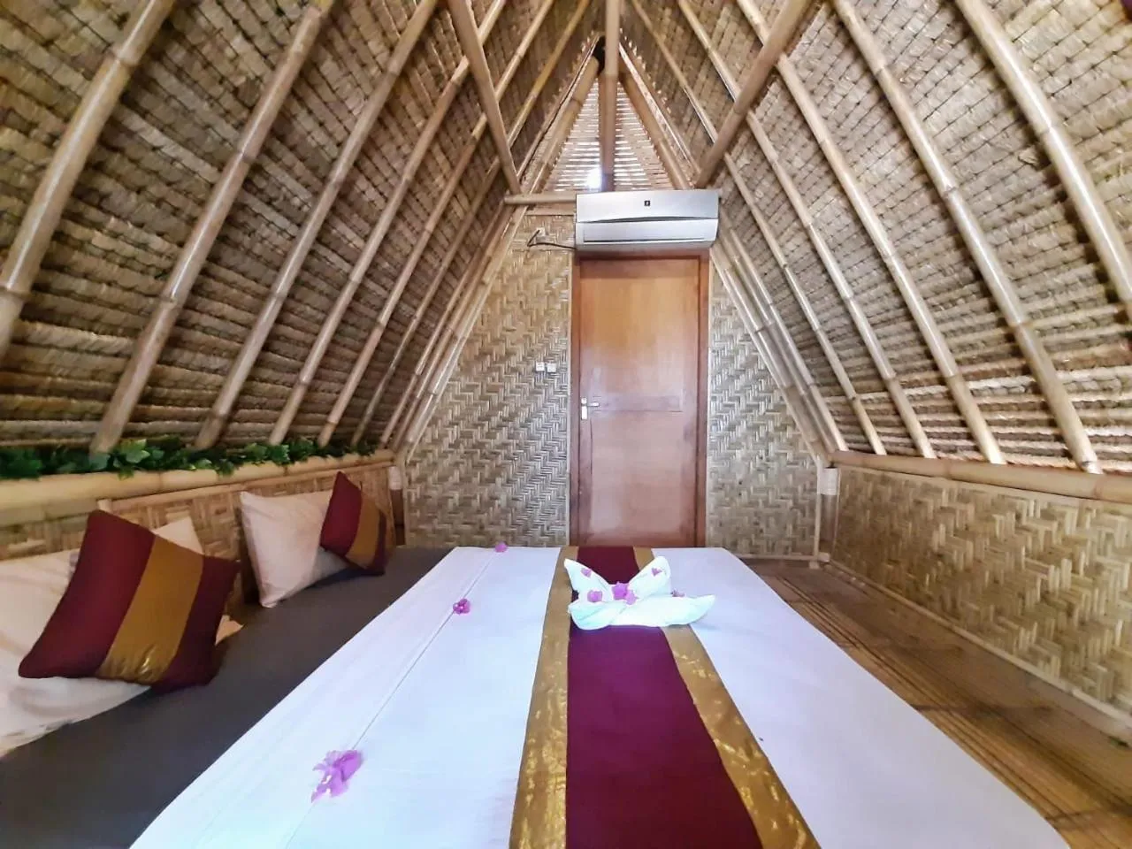 Photo of the whole room, Bed in Gili Kampoeng