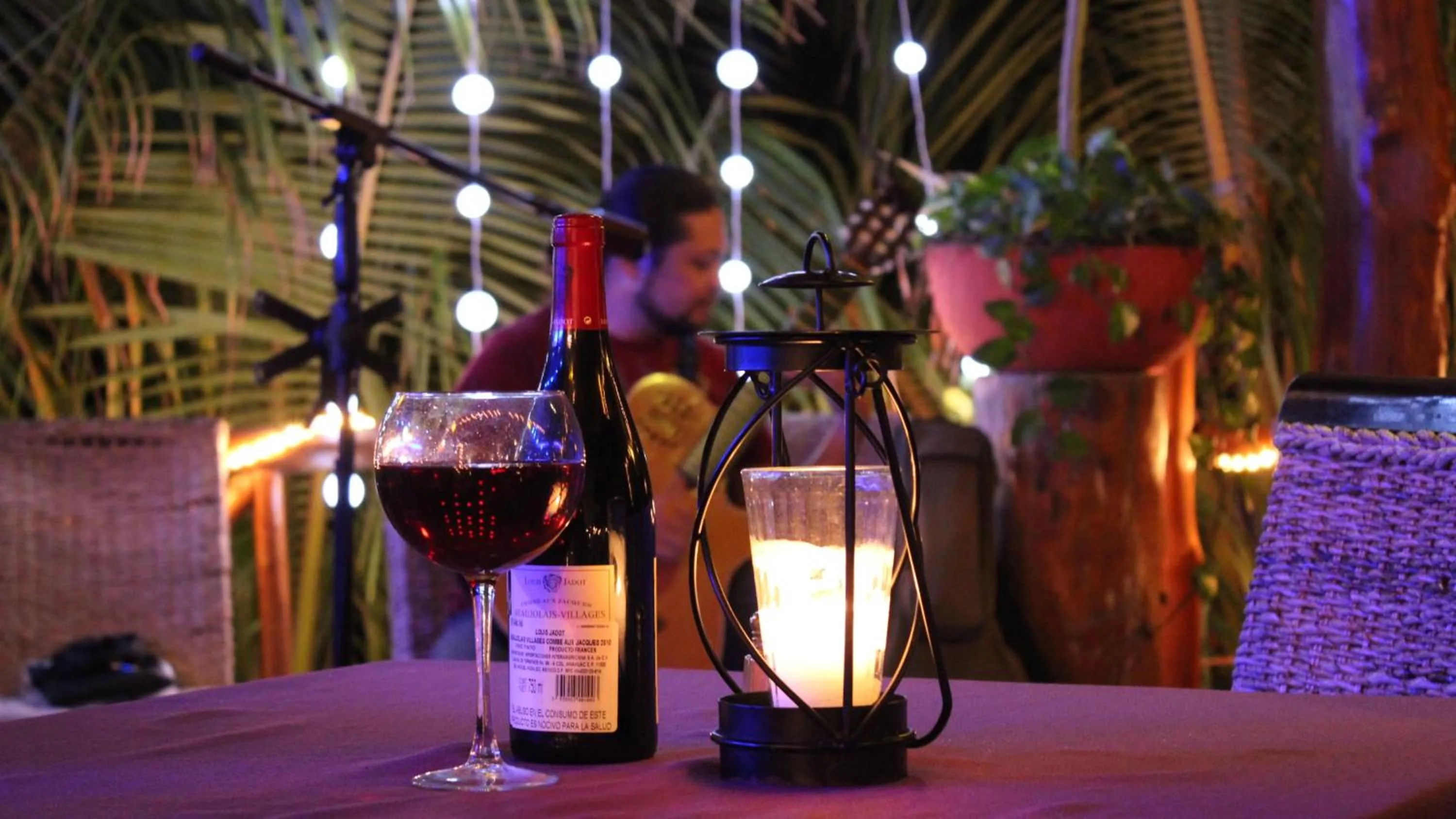 Restaurant/places to eat in Blue Angel Resort