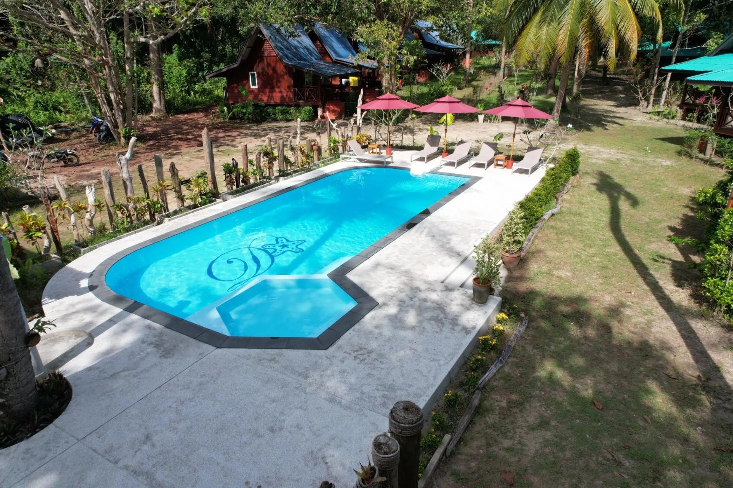 Swimming pool in Koh Jum Delight Beach