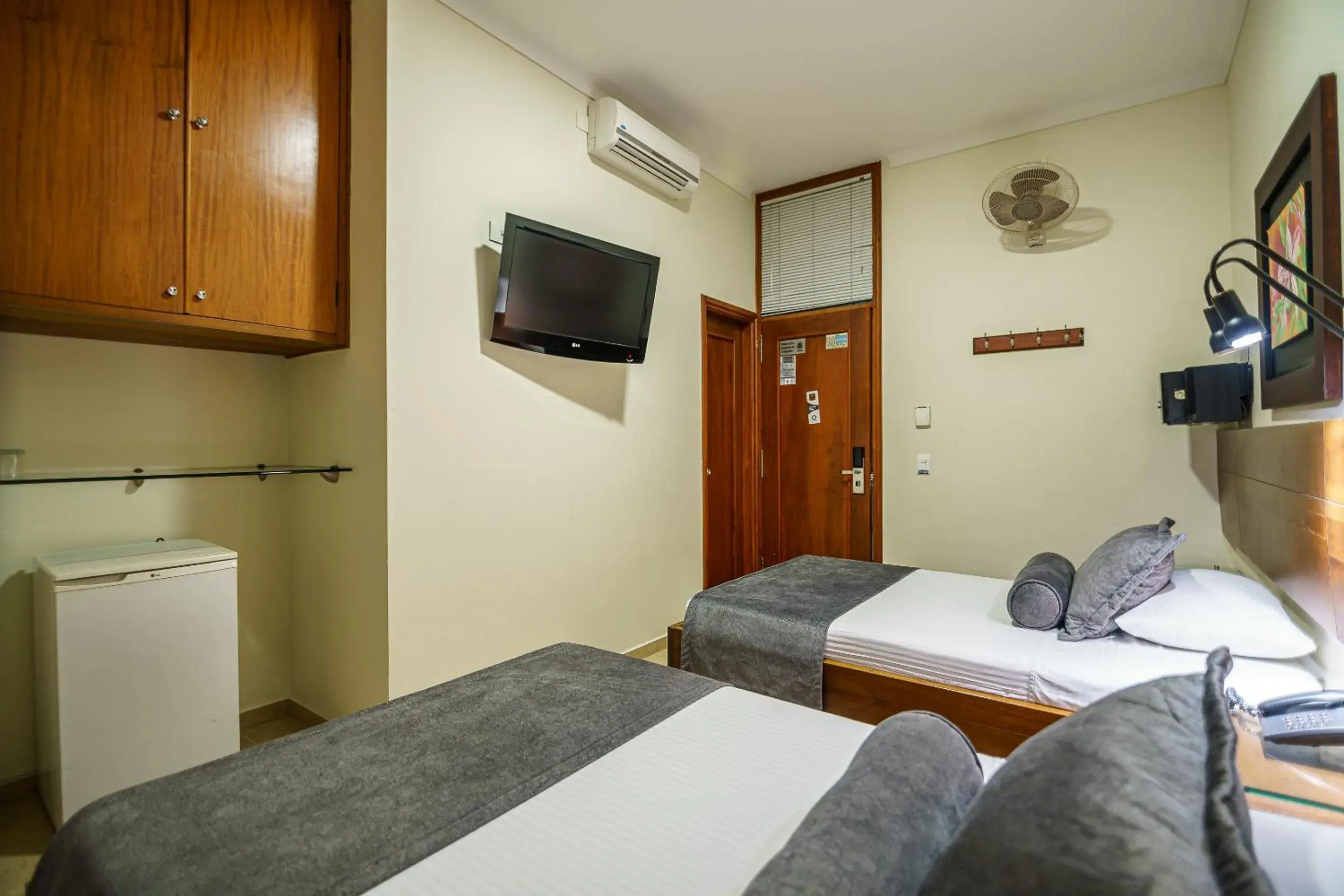 Photo of the whole room, Bed in Hotel Sauces del Estadio Photo of the whole room, Bed in Hotel Sauces del Estadio