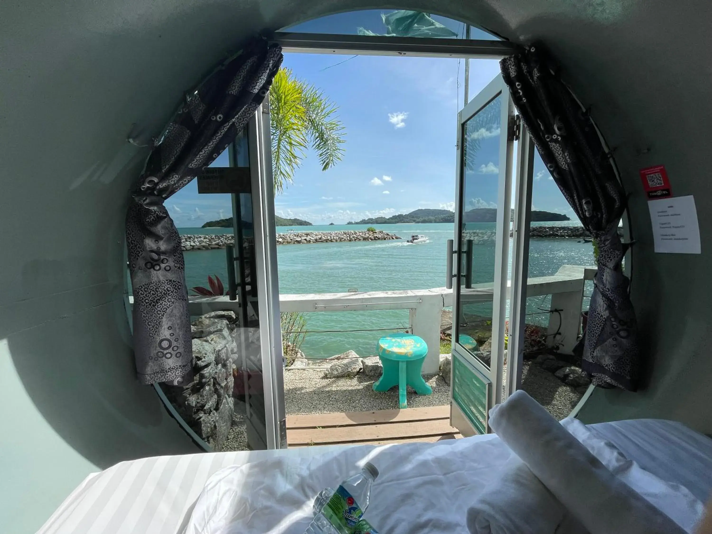 Sea view, Bed in Tubotel Sea view, Bed in Tubotel