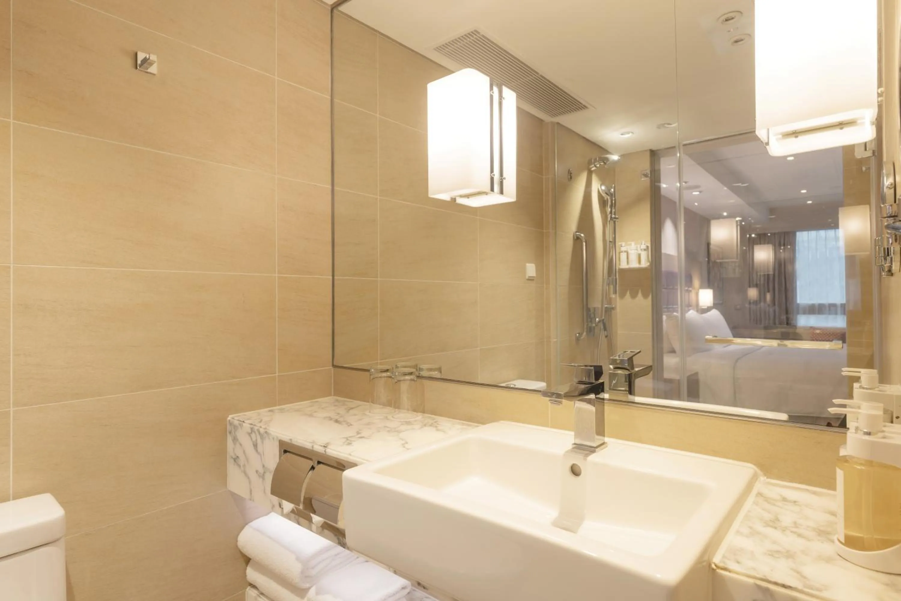 Bathroom in Holiday Inn Golden Mile by IHG