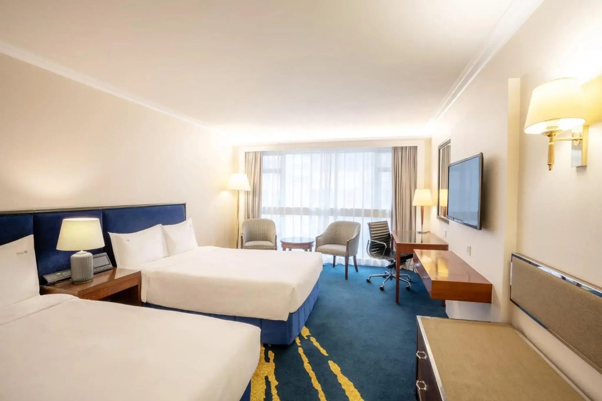 Premium Double Room with Two Double Beds in Holiday Inn Golden Mile by IHG Premium Double Room with Two Double Beds in Holiday Inn Golden Mile by IHG