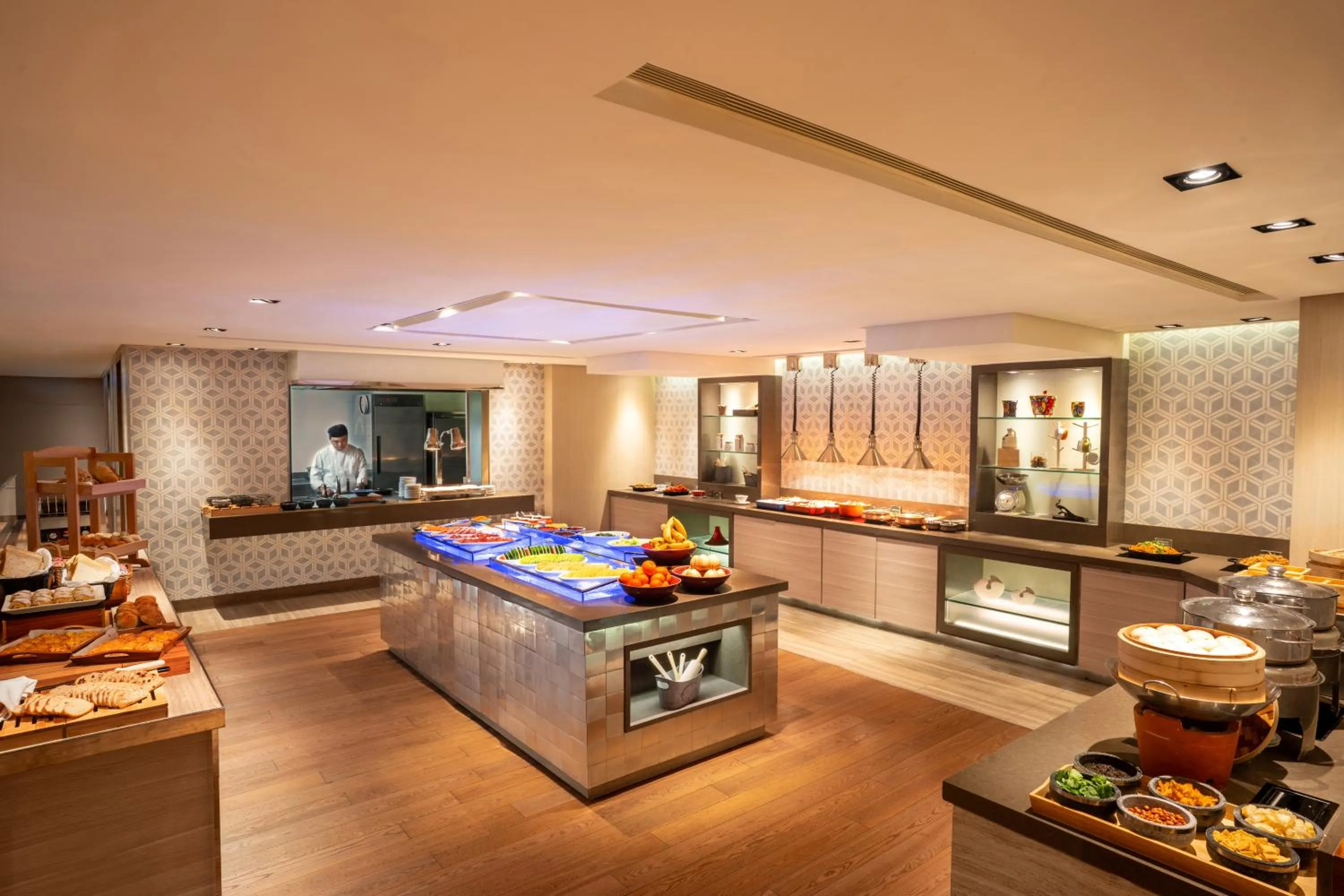 Restaurant/places to eat in Holiday Inn Golden Mile by IHG