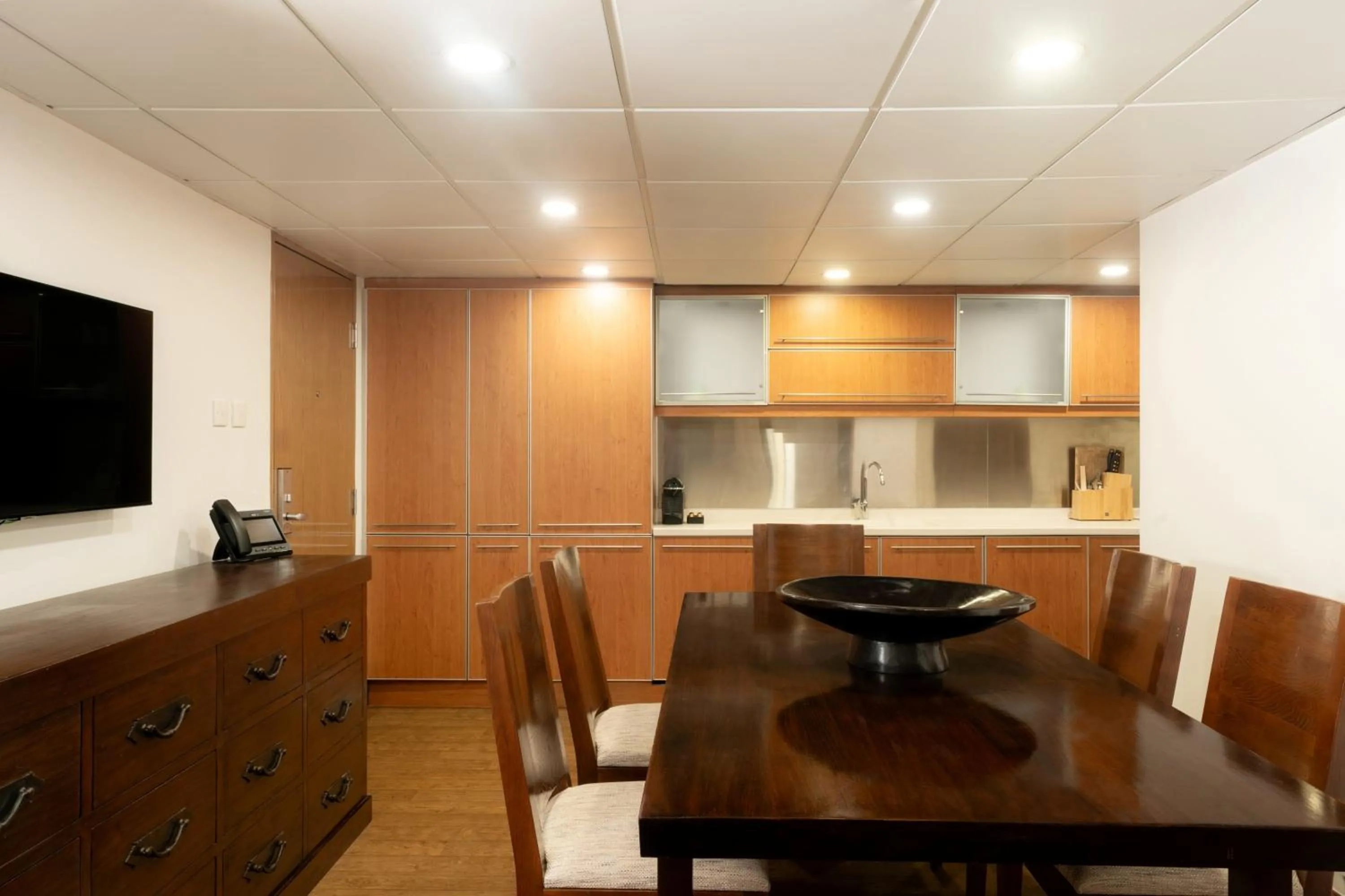 Photo of the whole room in Holiday Inn Golden Mile by IHG