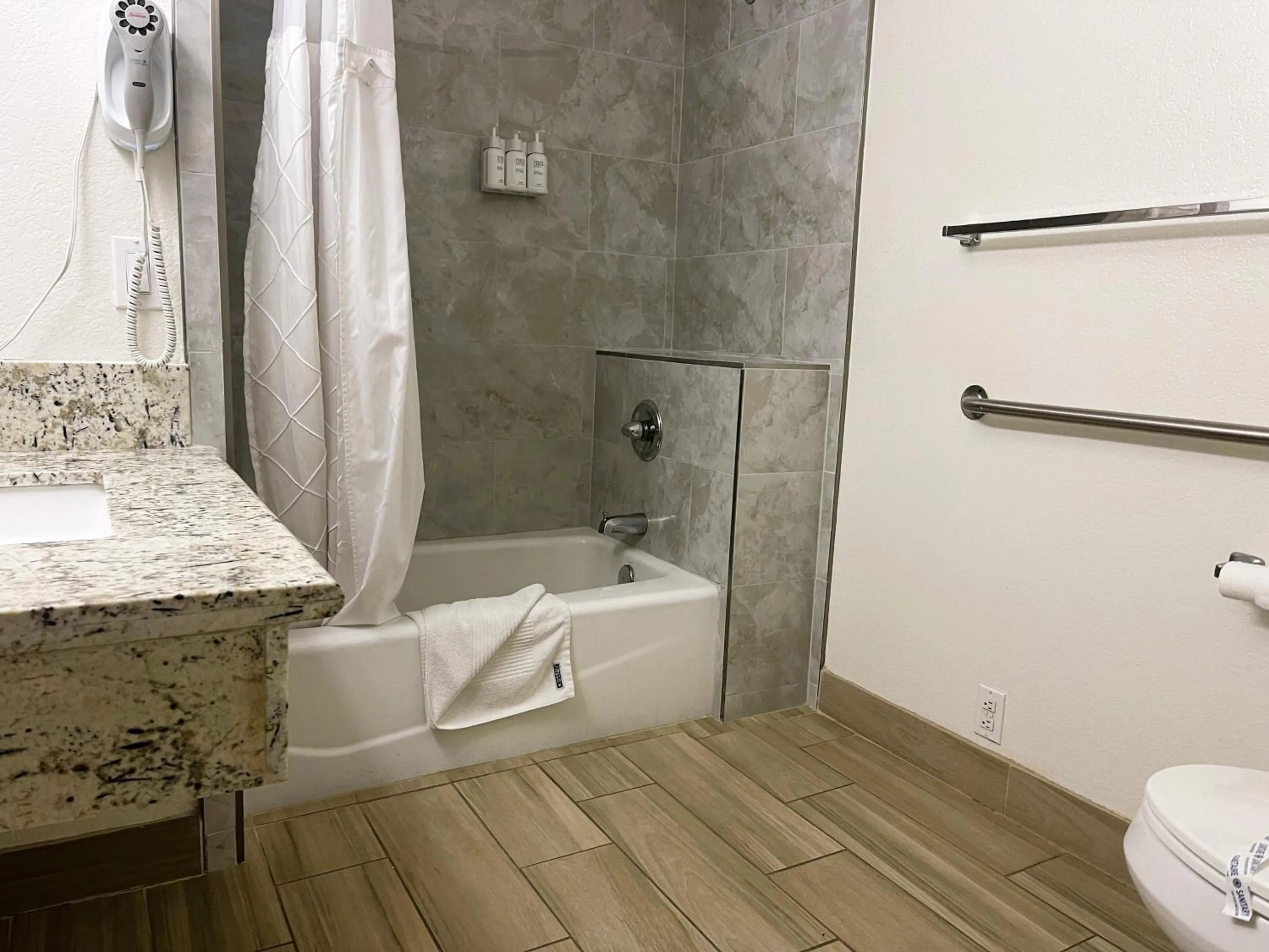 Americas Best Value Inn and Suites -Yucca Valley