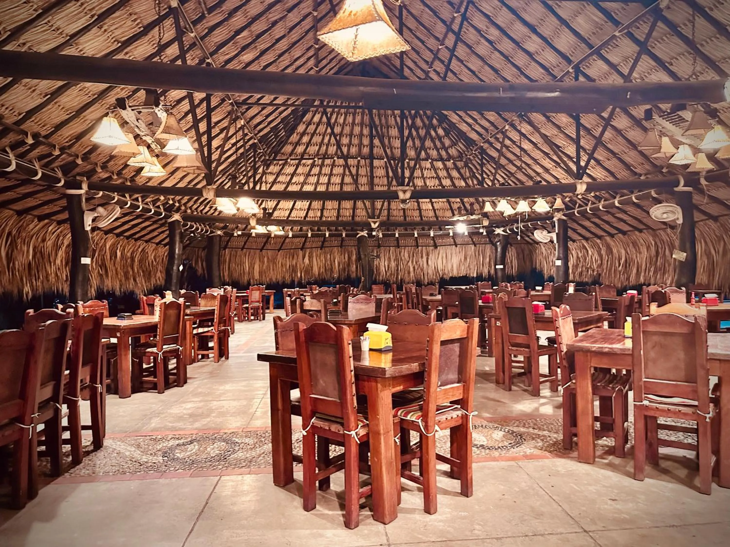 Restaurant/places to eat in Hotel Portón del Sol