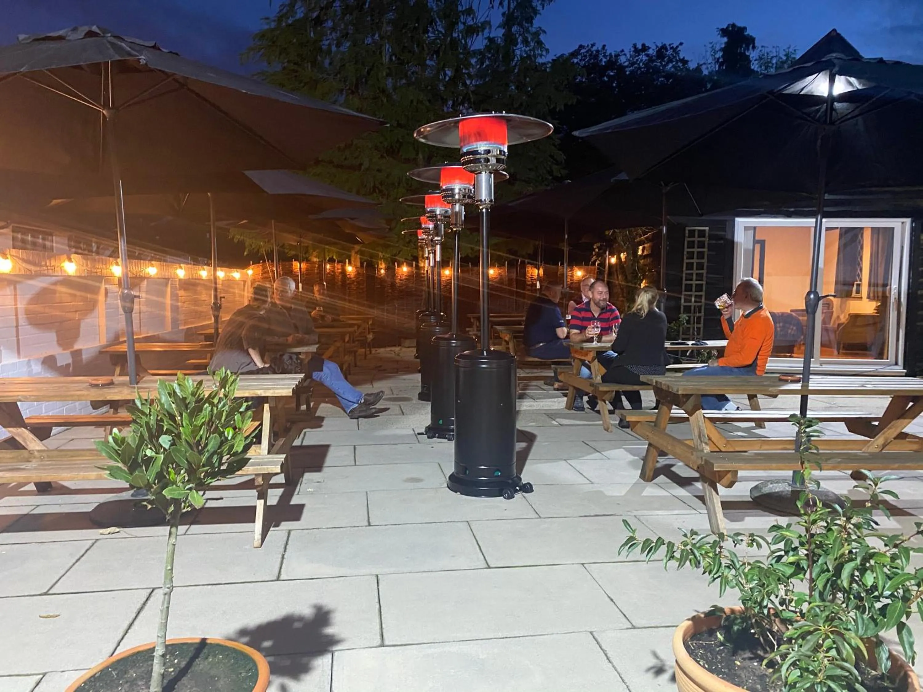 Activities in George & Dragon Country Pub & Hotel Wolverton Townsend