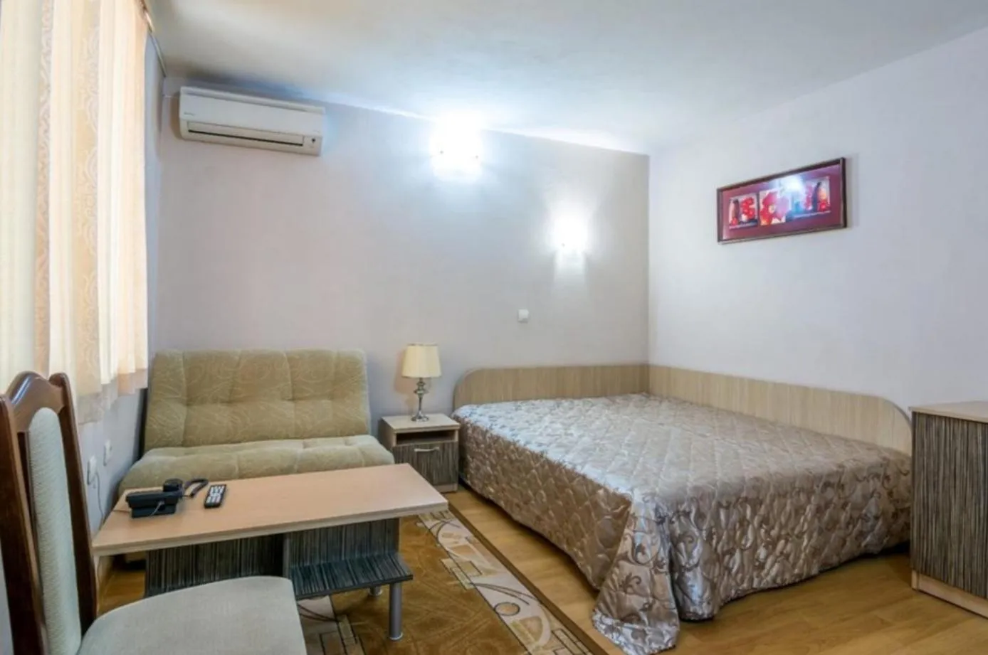 Photo of the whole room, Bed in Hotel Fantasy