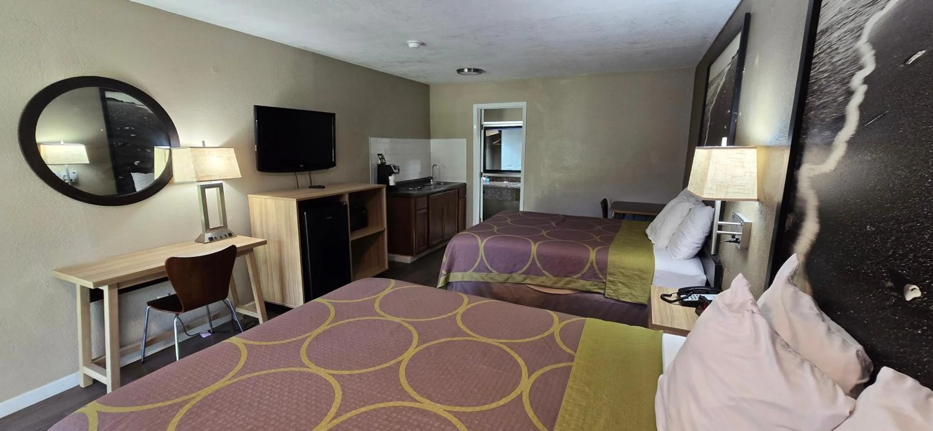 Photo of the whole room in Super 8 by Wyndham Corpus Christi Northwest