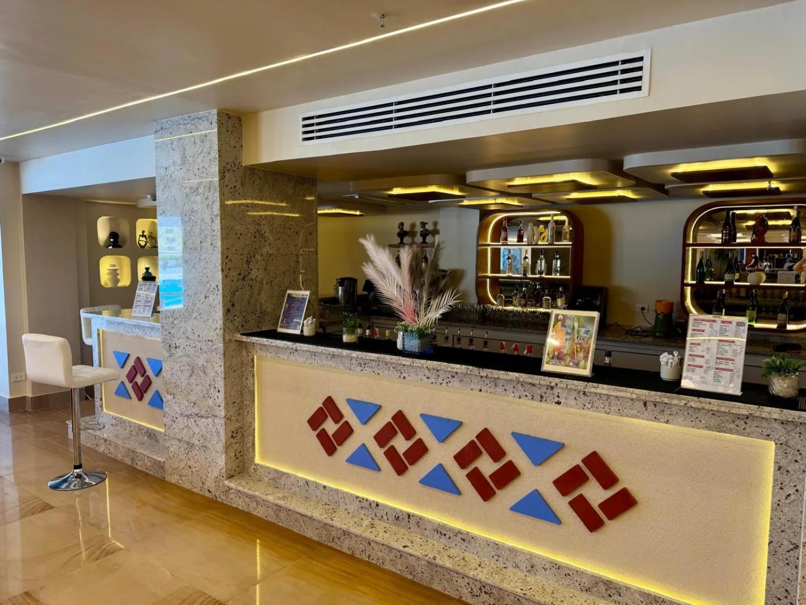 Royal Lagoons Resort & Aqua Park Families and Couples Only