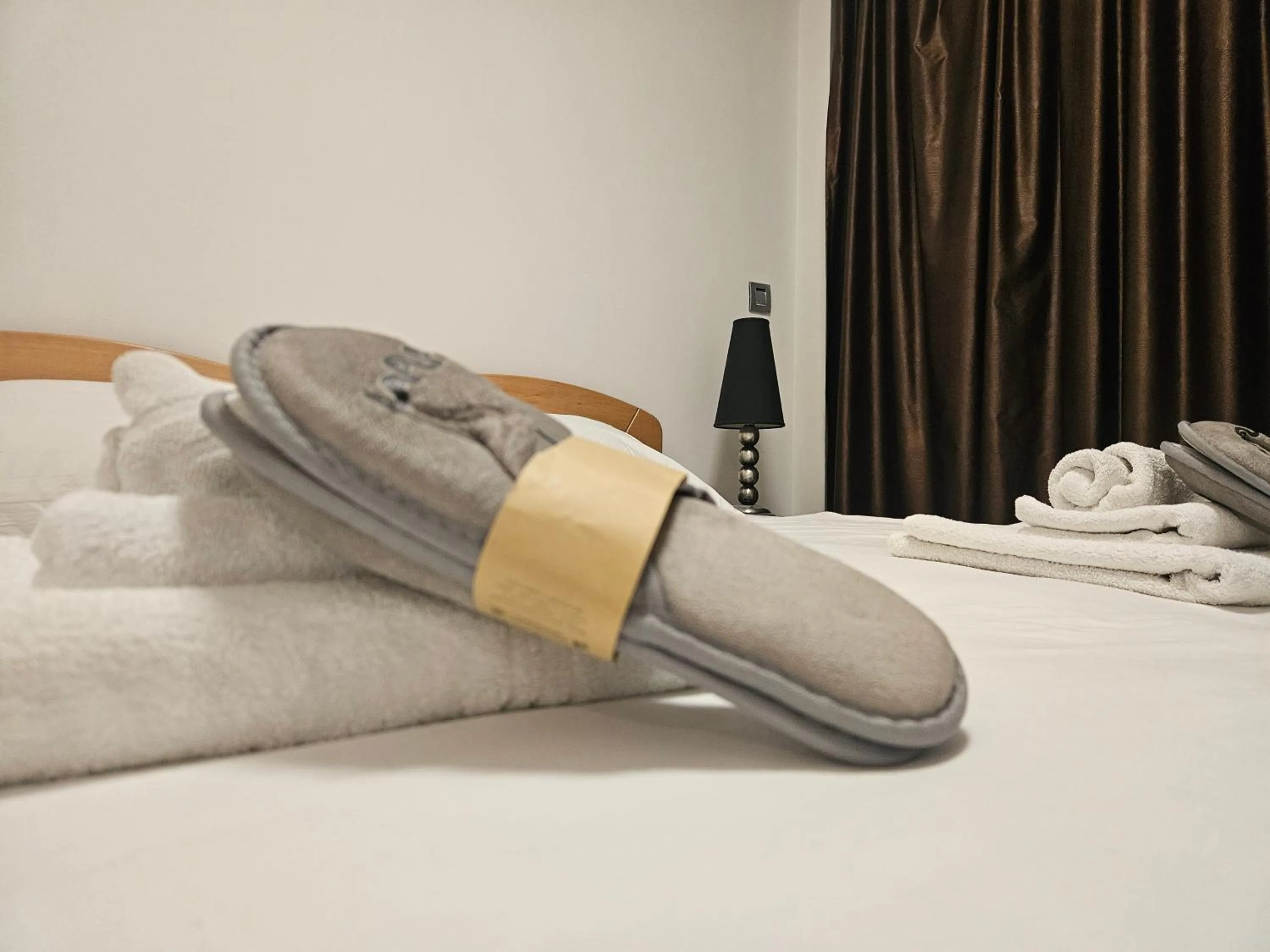 Bed in Kristal Paris Resort