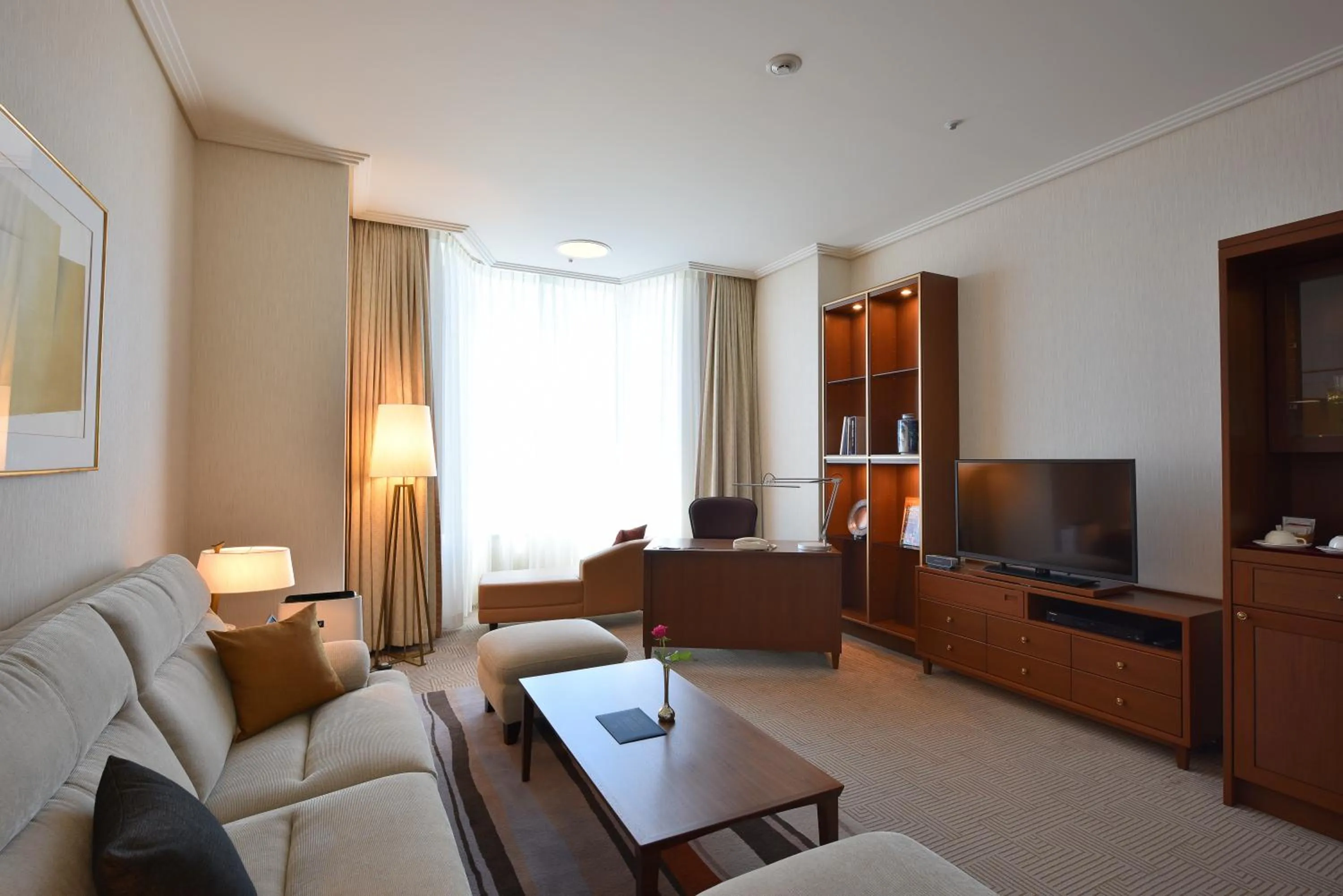 Photo of the whole room in Imperial Hotel Tokyo