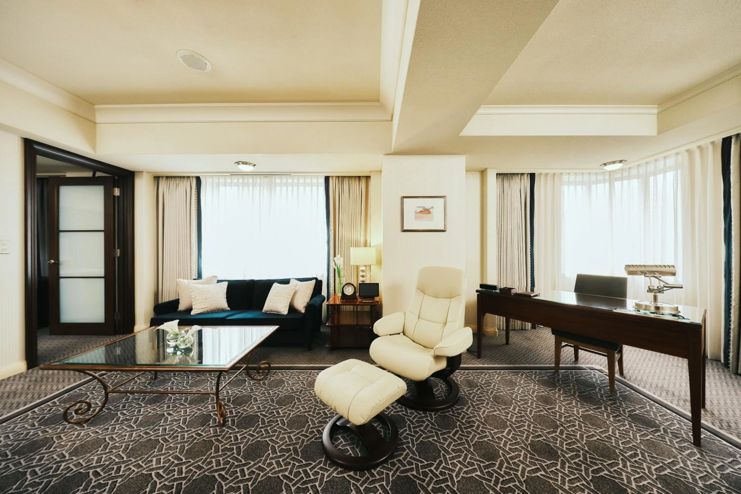 Photo of the whole room in Imperial Hotel Tokyo