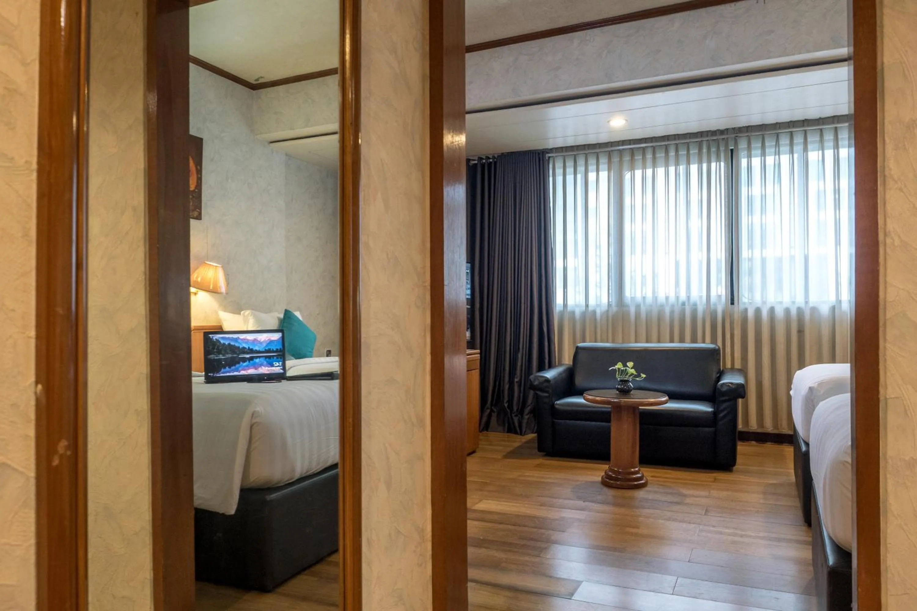 Living room, Bed in The Hills Batam