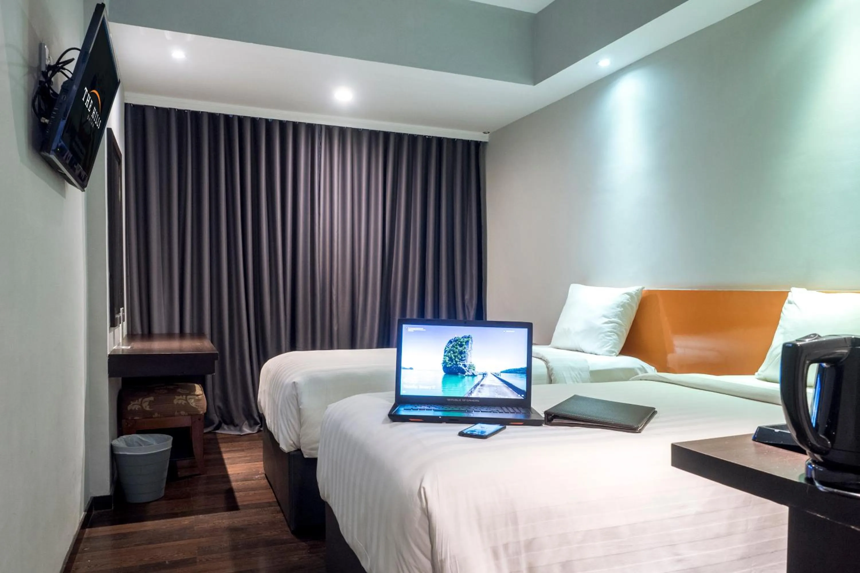 Photo of the whole room, Bed in The Hills Batam