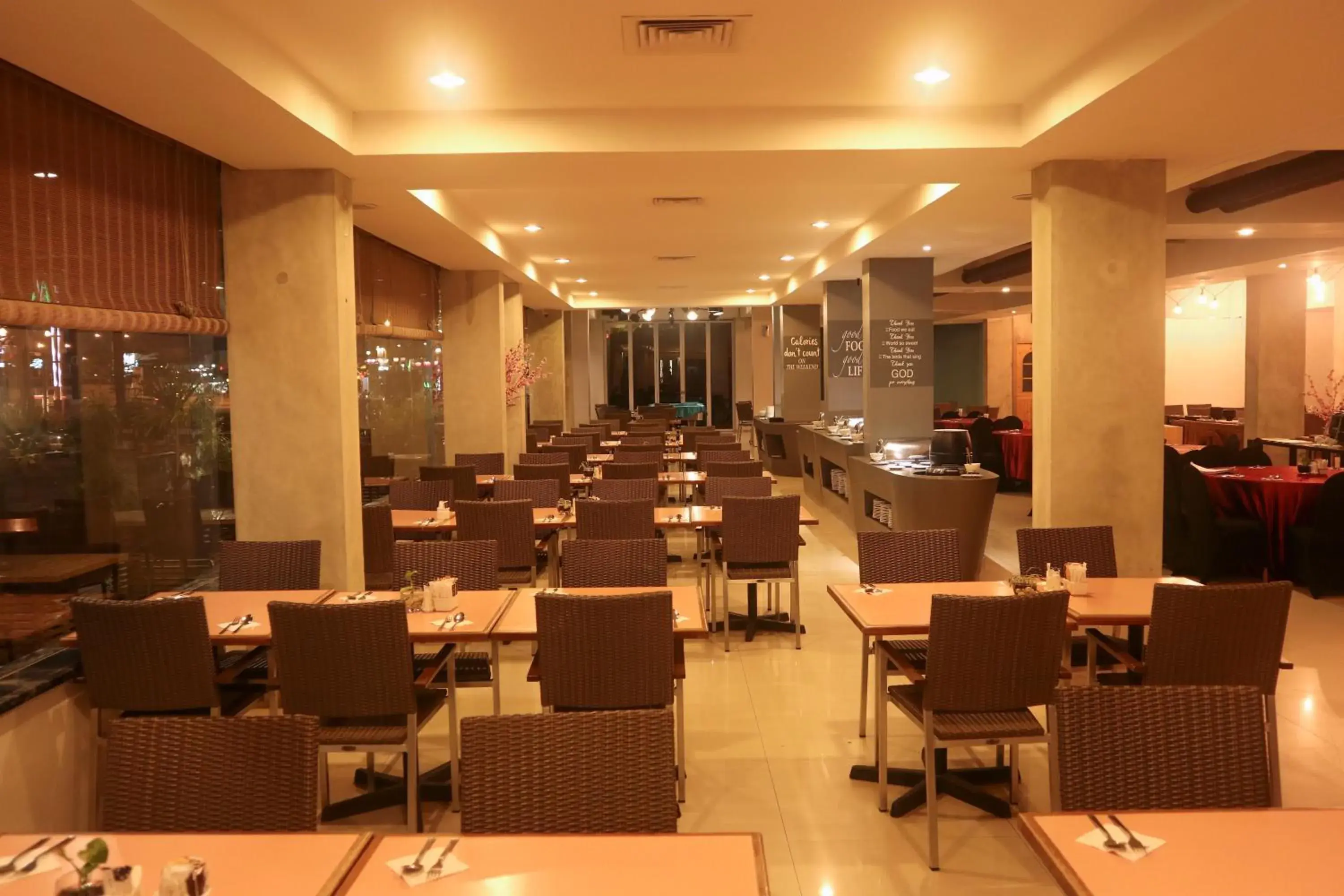 Restaurant/places to eat in The Hills Batam Restaurant/places to eat in The Hills Batam