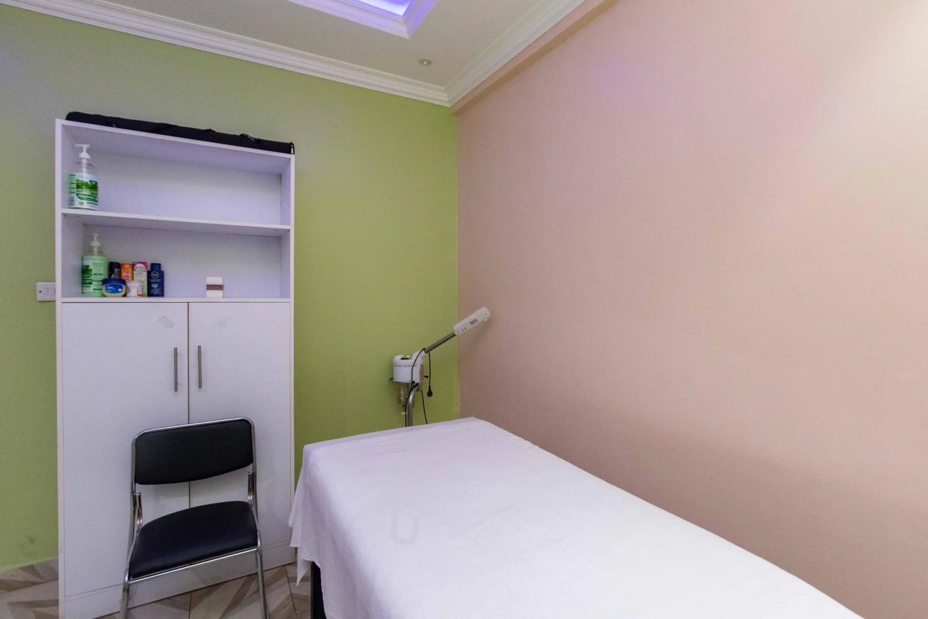 Massage in Impala Hotel Parklands