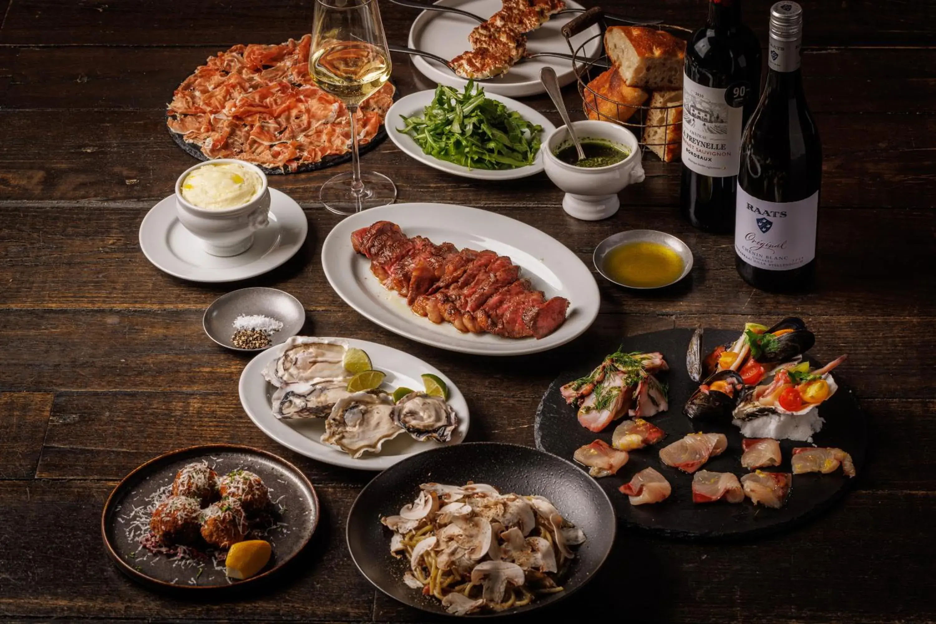 Restaurant/places to eat in Odakyu Hotel Century Sagami Ono Restaurant/places to eat in Odakyu Hotel Century Sagami Ono