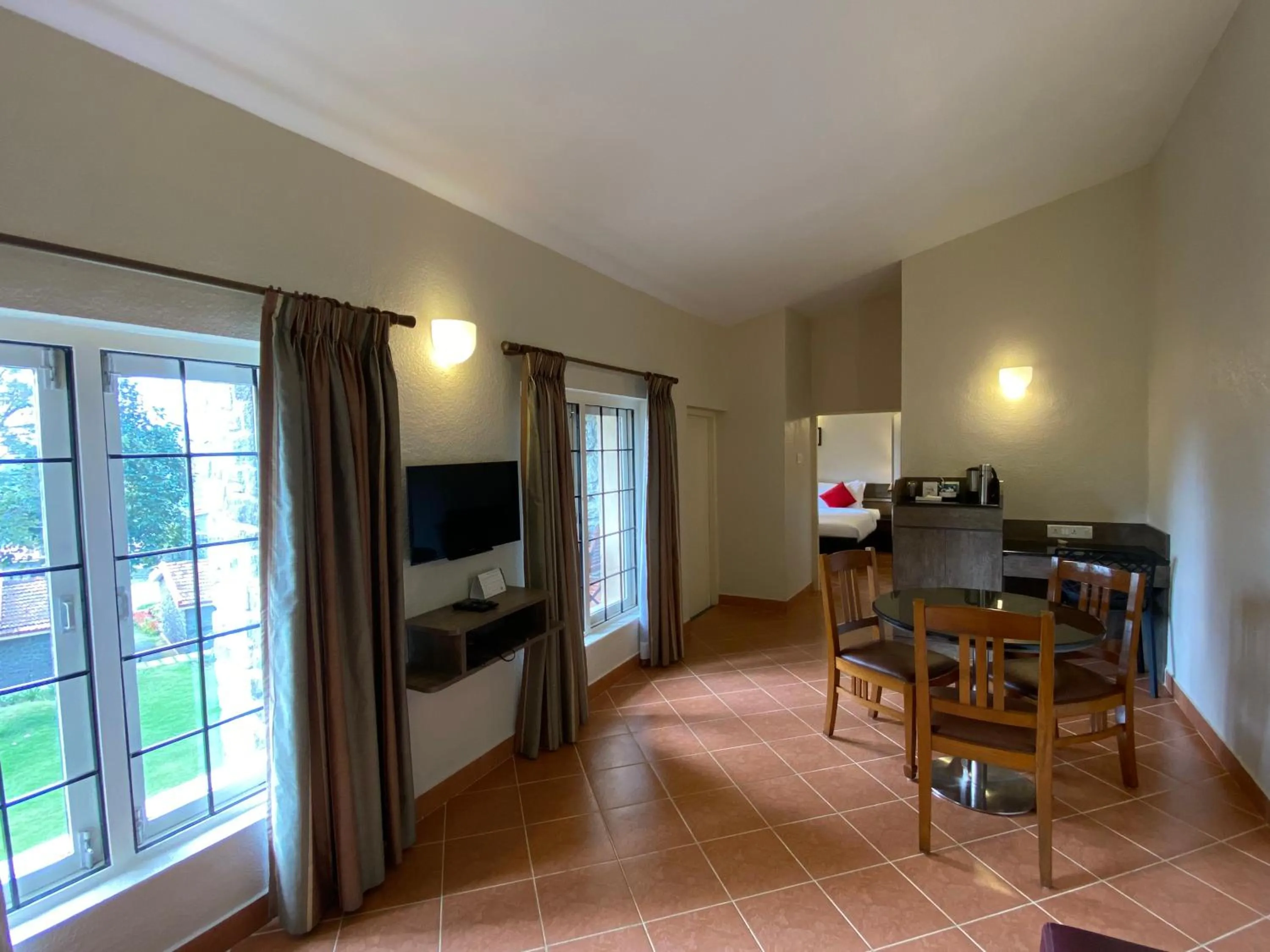 TV and multimedia in Green Pastures - A Hill Country Resort