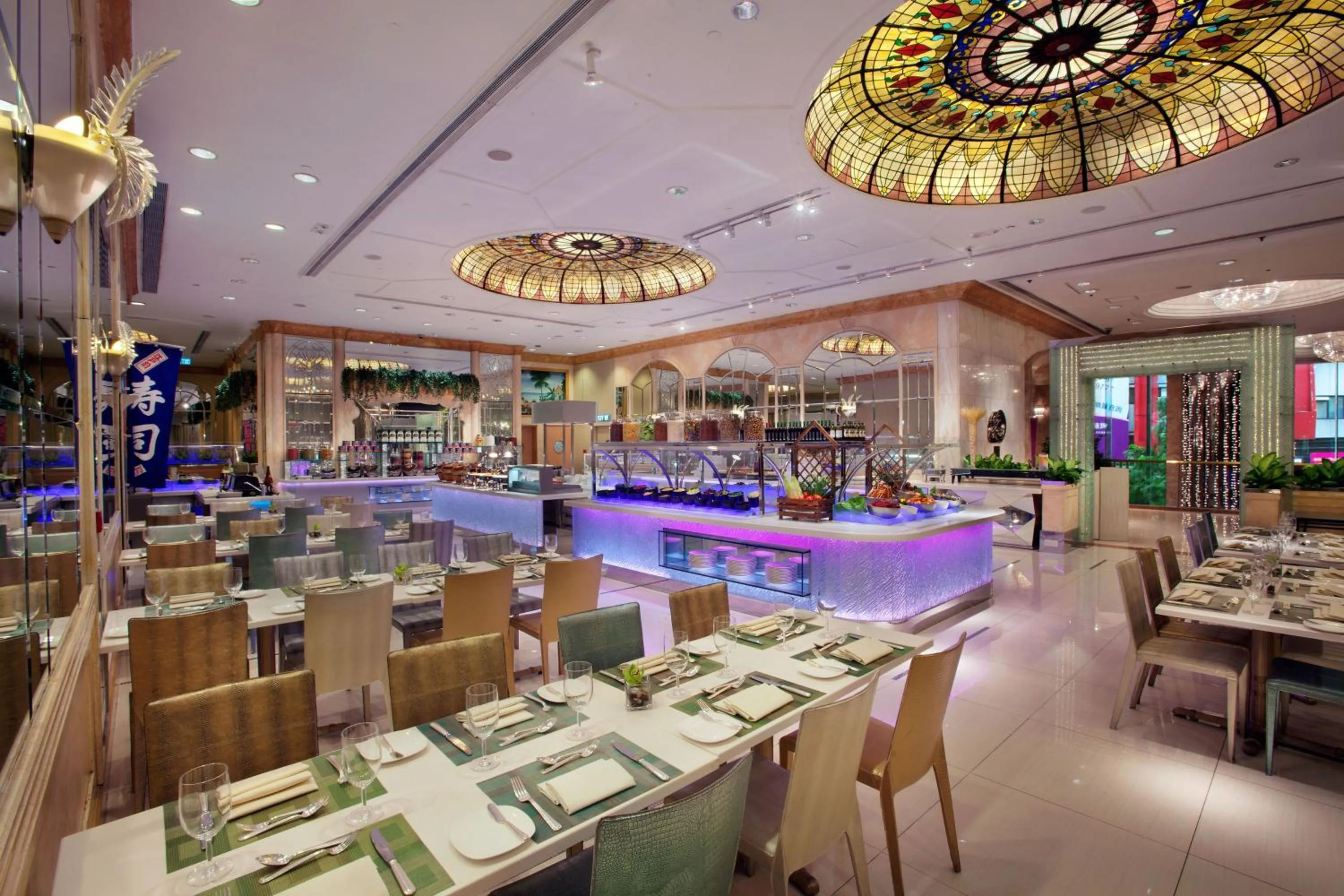 Restaurant/places to eat in Regal Hongkong Hotel