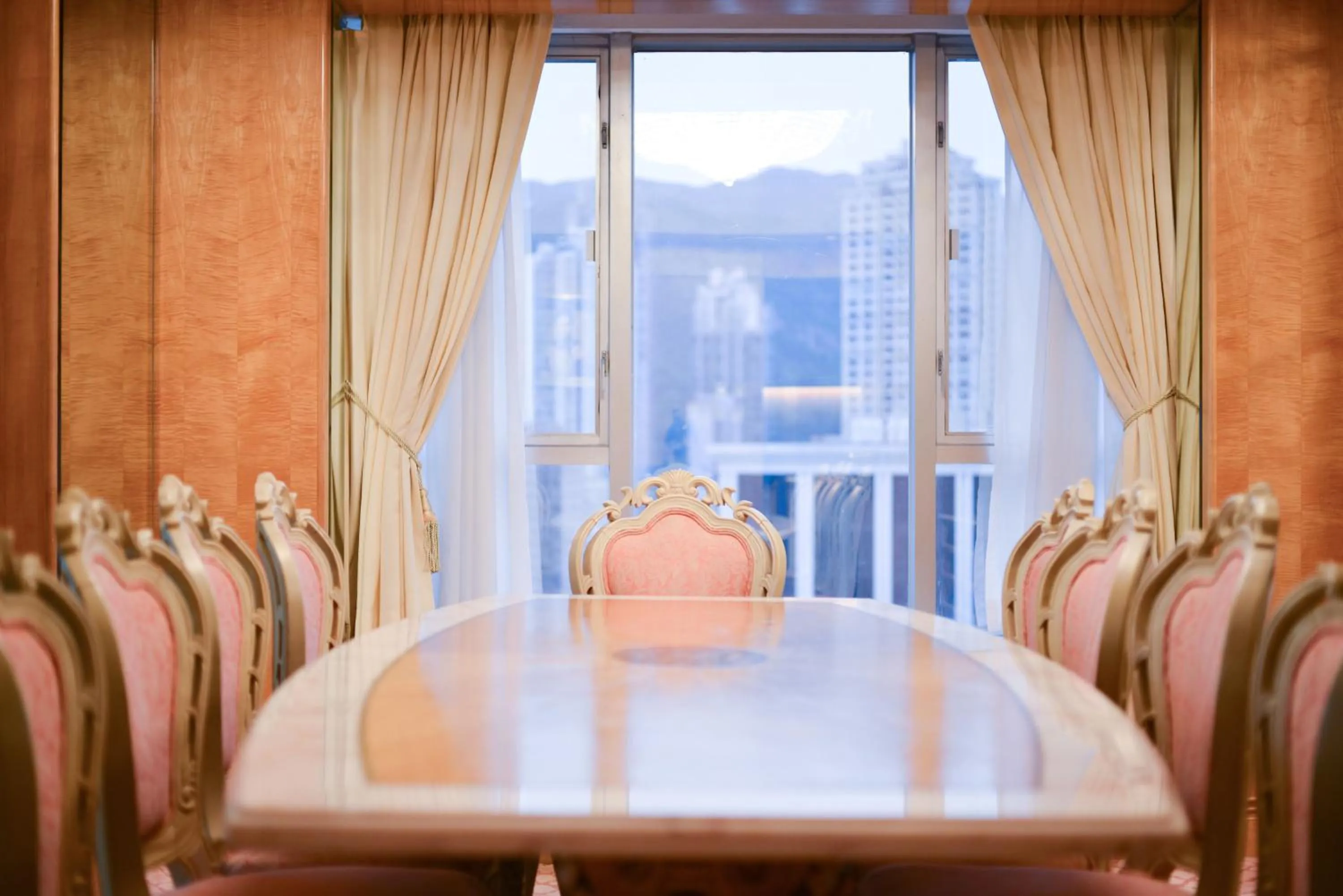 Seating area in Regal Hongkong Hotel