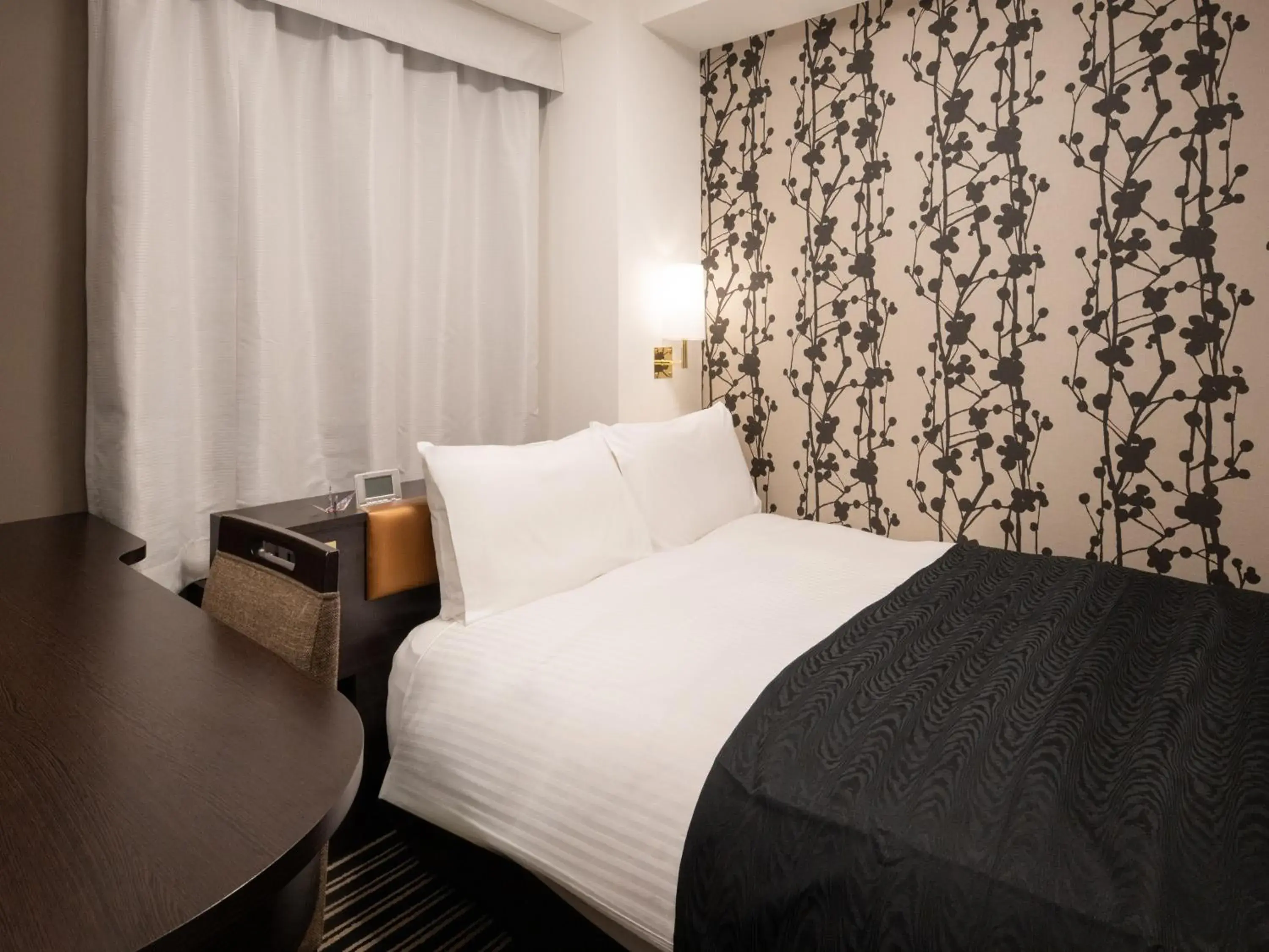 Double Room - single occupancy - Non-Smoking in APA Hotel Ginza Shintomicho Ekimae Double Room - single occupancy - Non-Smoking in APA Hotel Ginza Shintomicho Ekimae