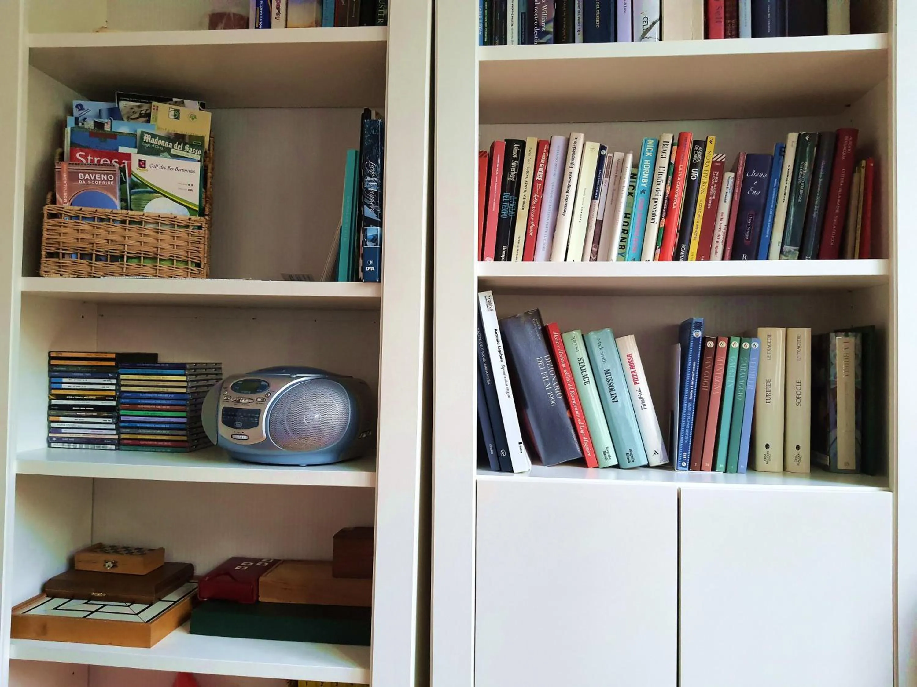 Library in Villanuvola