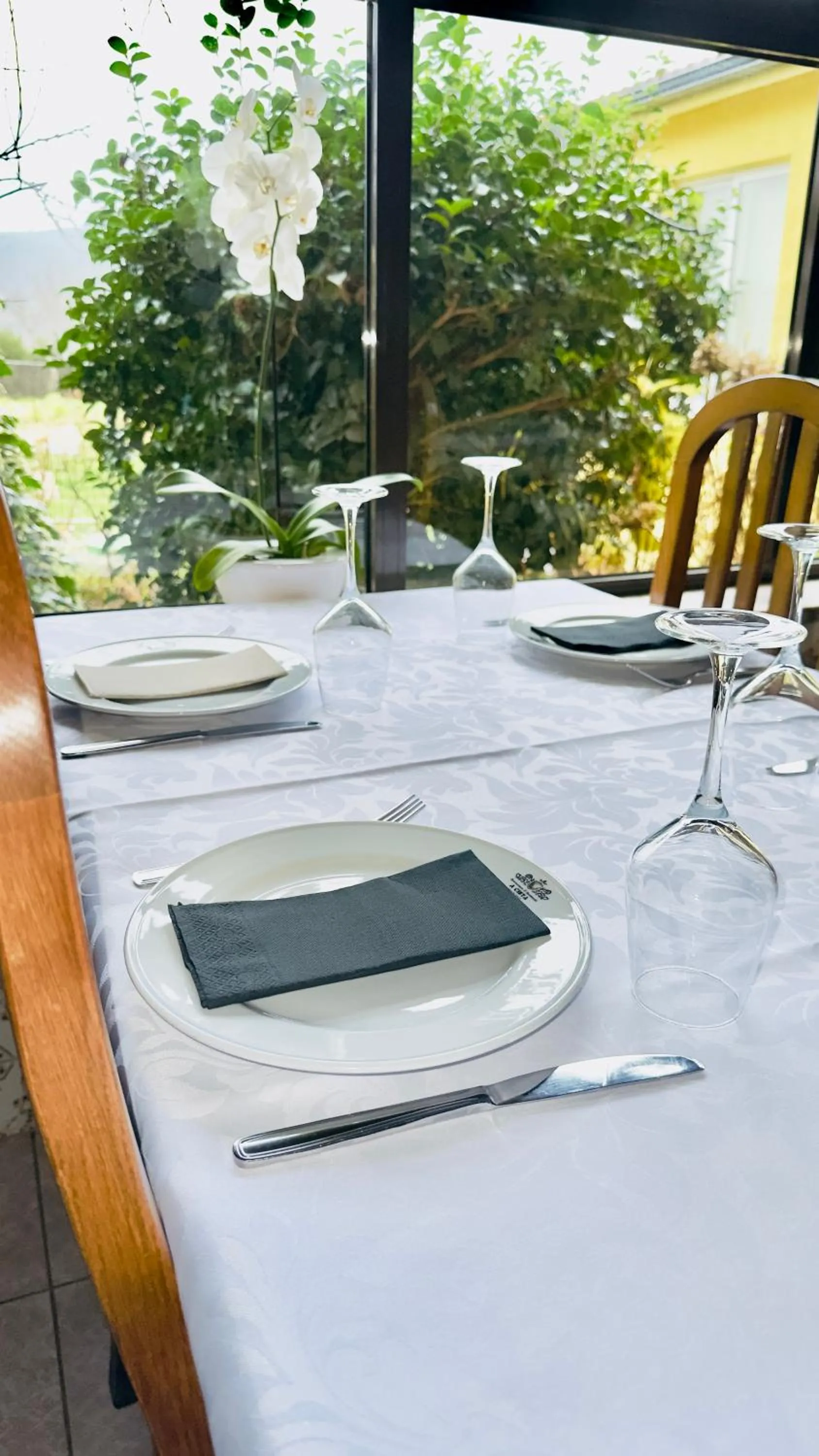 Restaurant/places to eat in Residencial A Cista