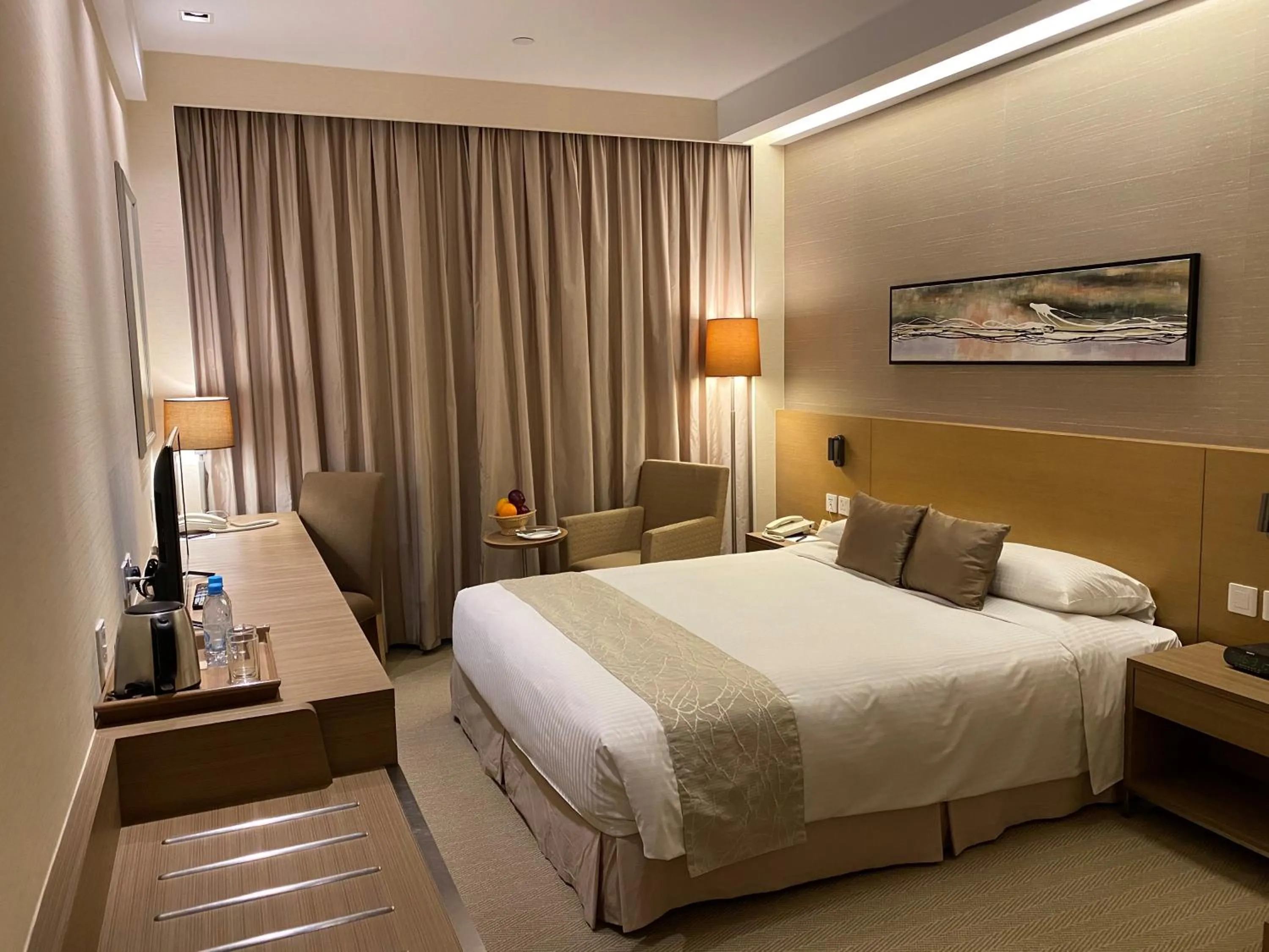 Bedroom in The Salisbury - YMCA of Hong Kong