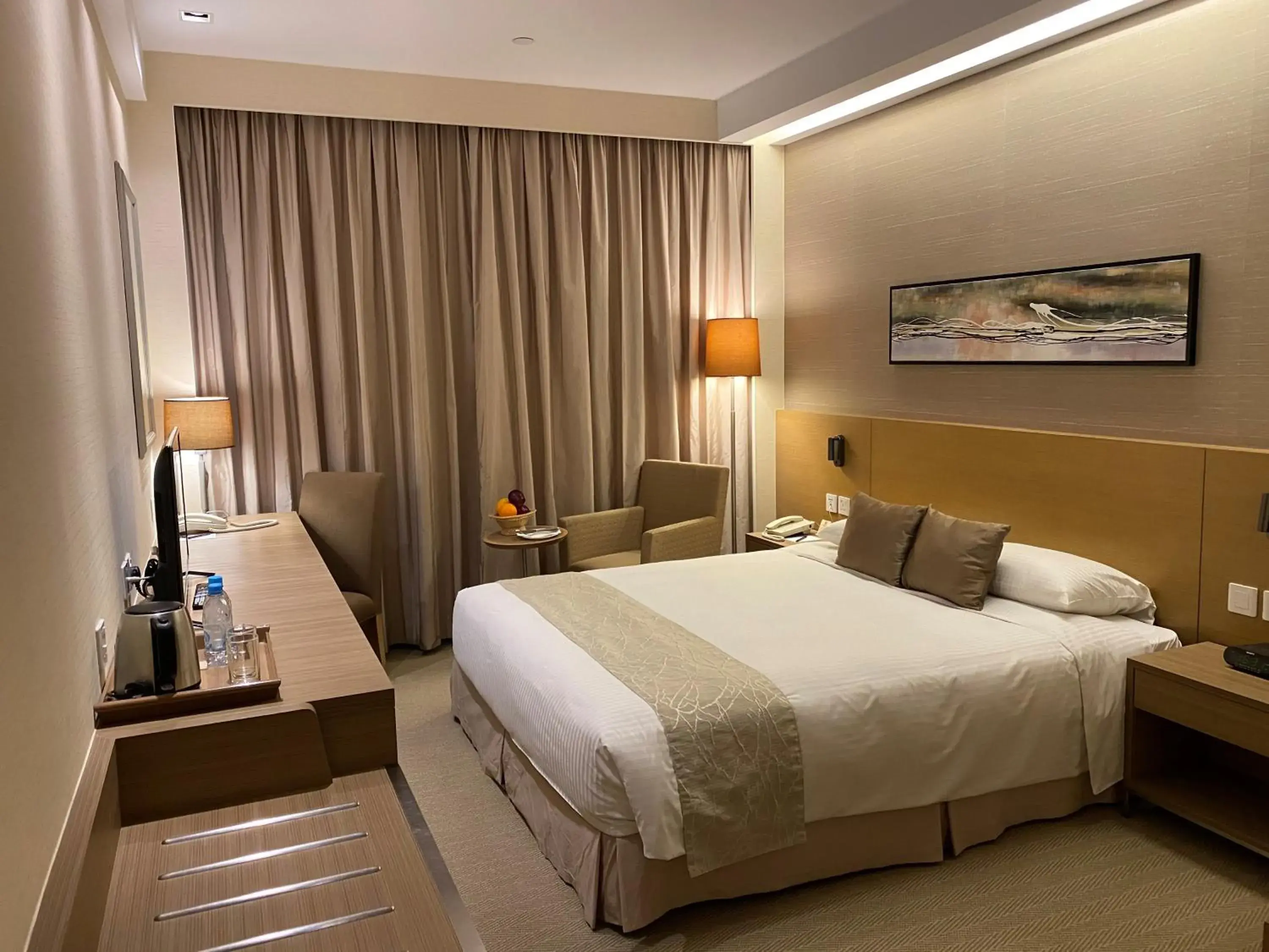 Bedroom, Bed in The Salisbury - YMCA of Hong Kong Bedroom, Bed in The Salisbury - YMCA of Hong Kong