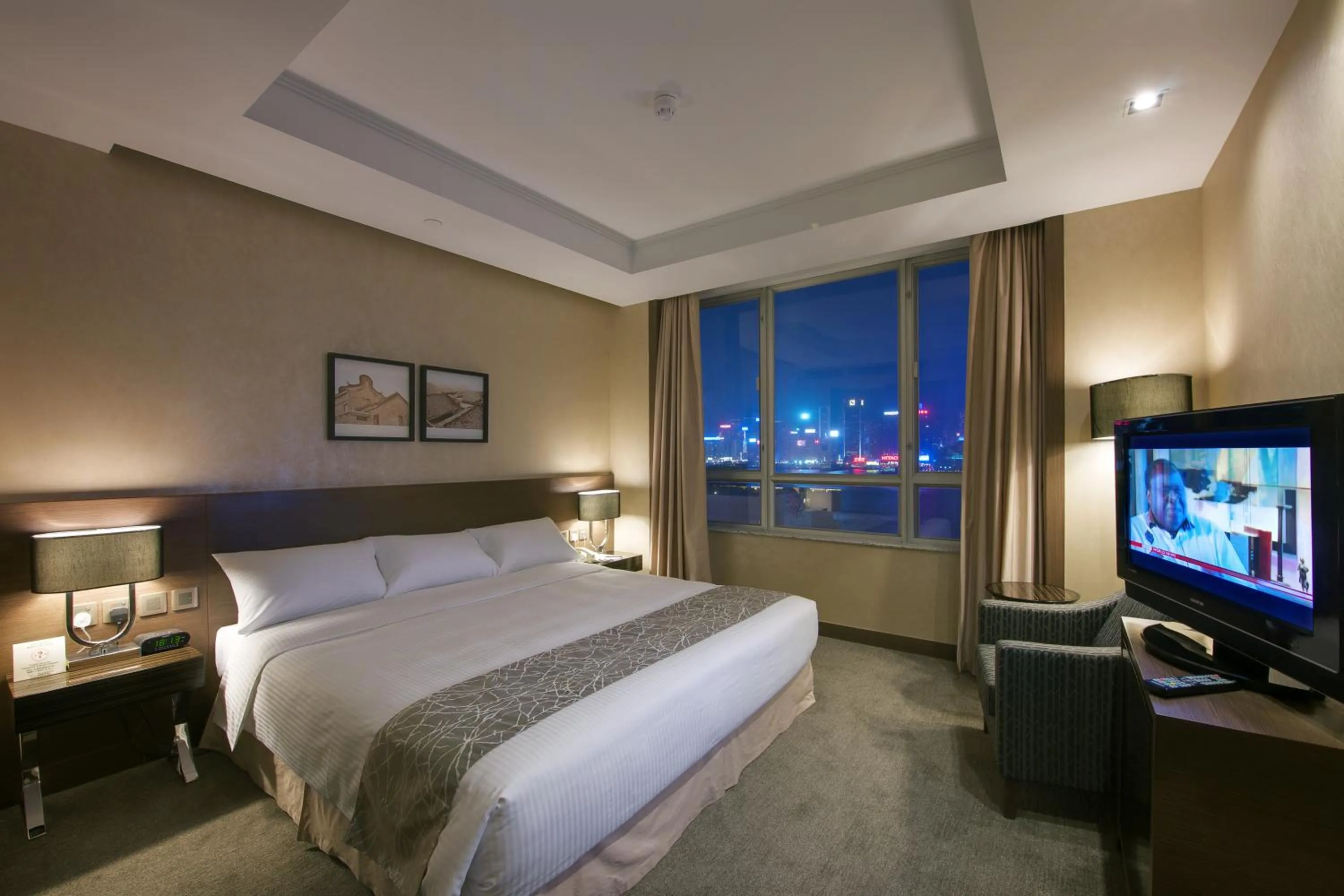 Photo of the whole room in The Salisbury - YMCA of Hong Kong