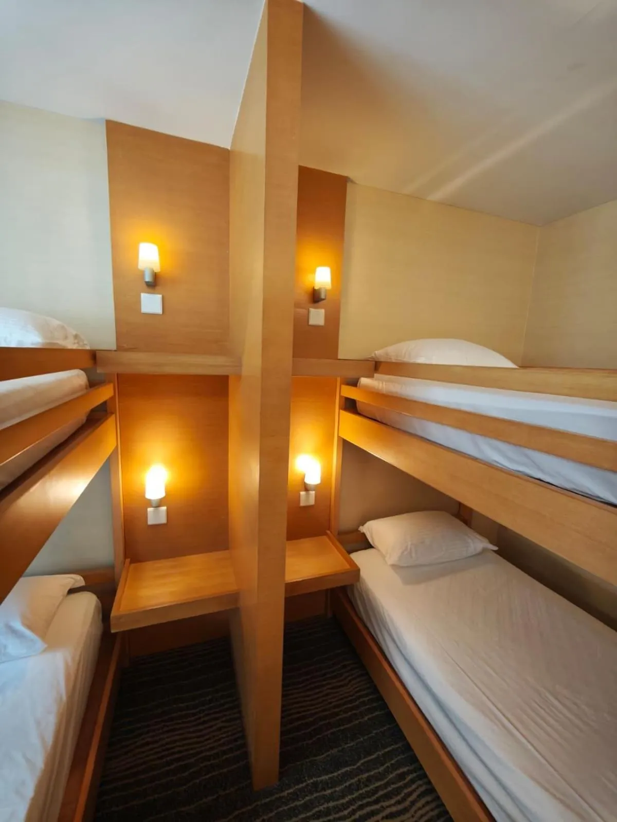 bunk bed in The Salisbury - YMCA of Hong Kong