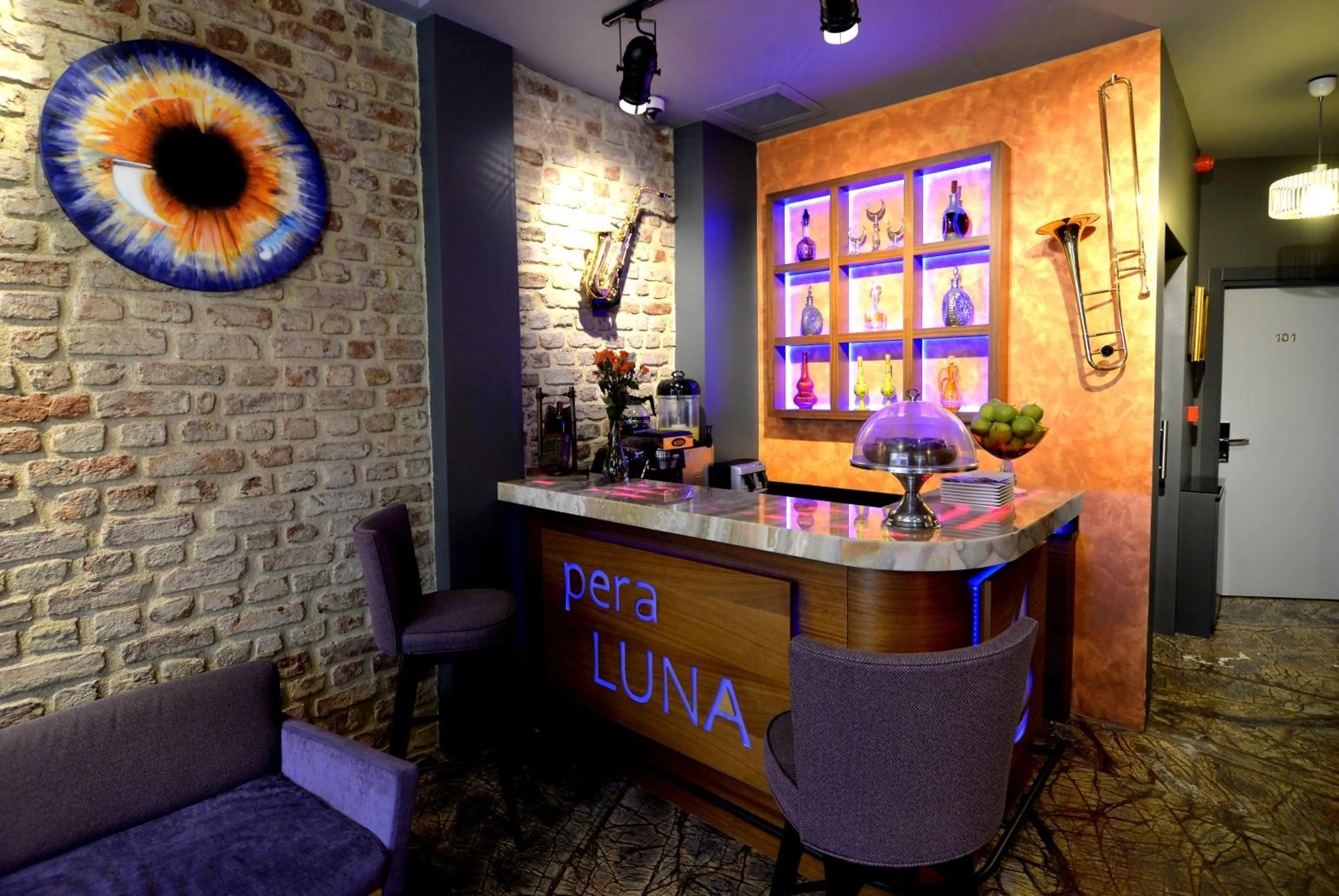 Pera Luna Residence