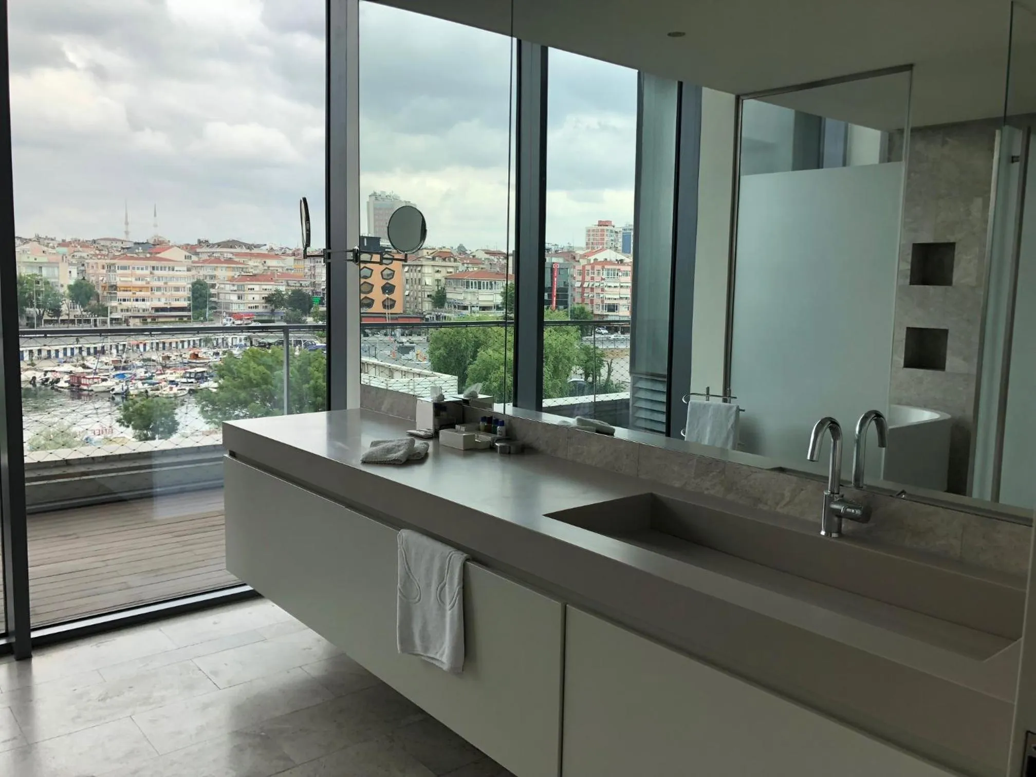 Bathroom in Ataköy Marina Park Hotel Residence