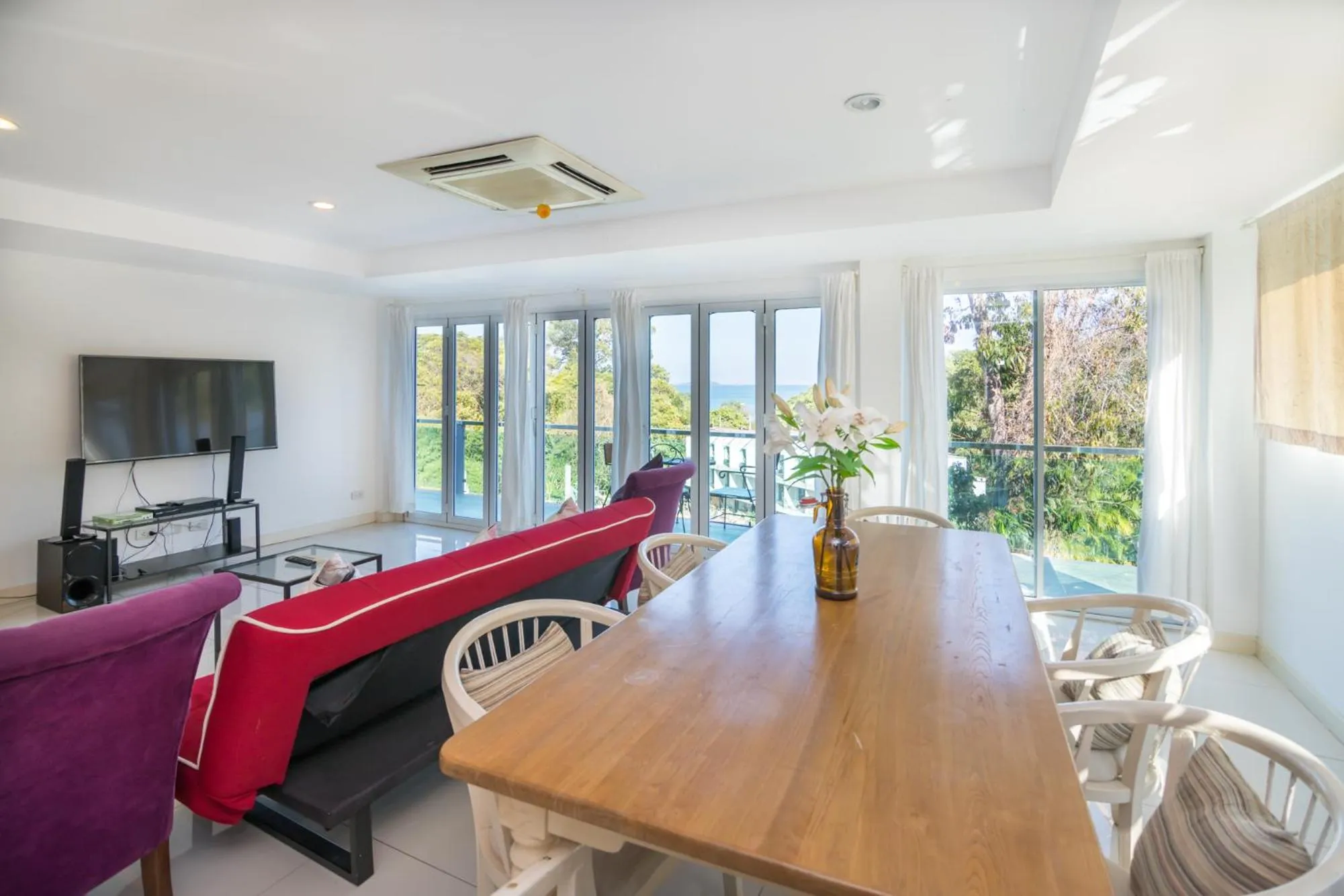 Living room in Pandora